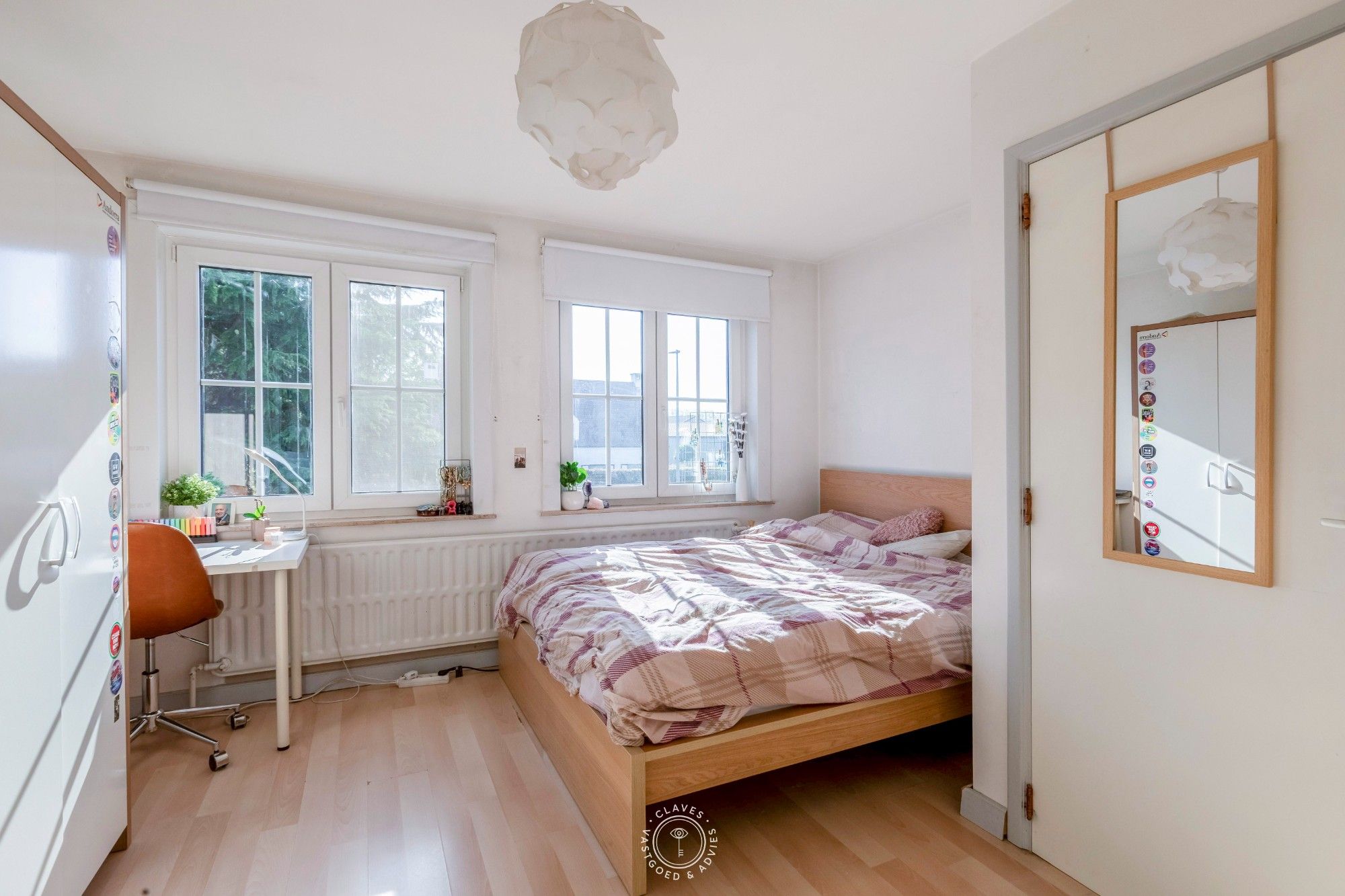 Charmante halfopen woning met lange oprit en zonnige tuin foto 16