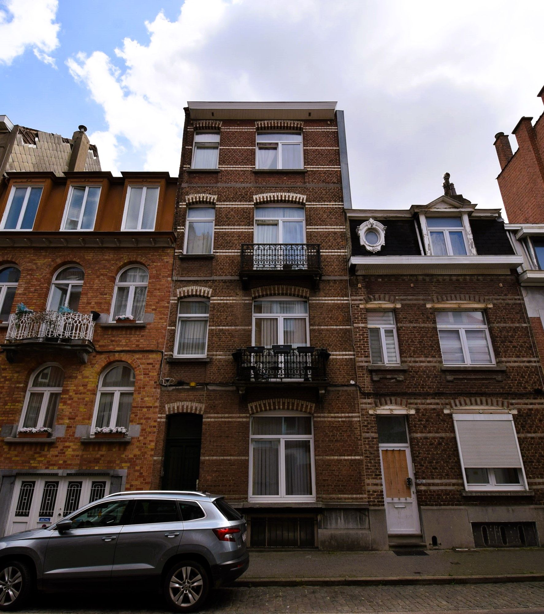 Opbrengstgebouw foto {{pictureIndex}}