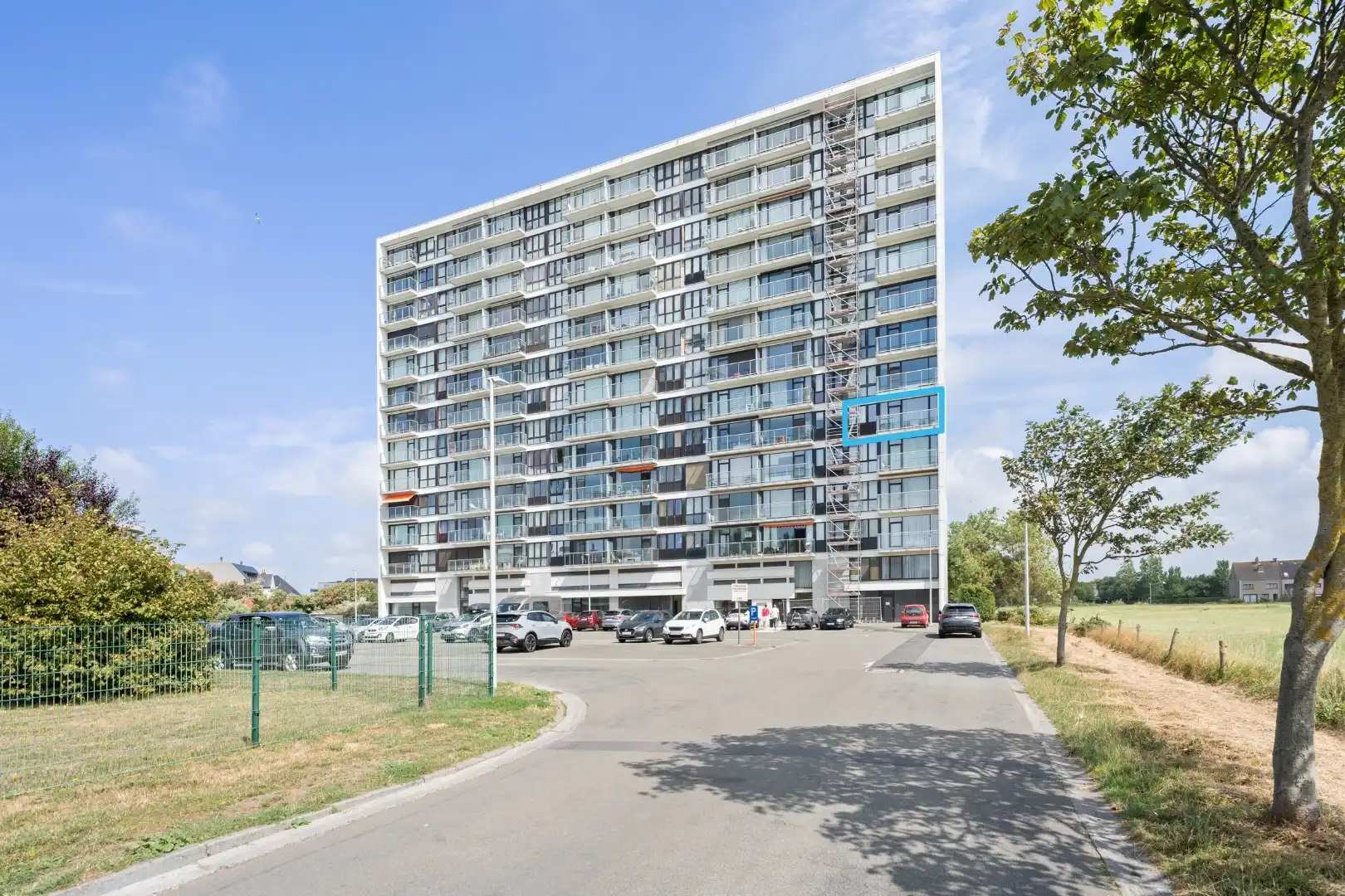 Instapklaar gemeubeld 2-slaapkamerappartement met zeezicht en duinenzicht te Bredene  foto 25