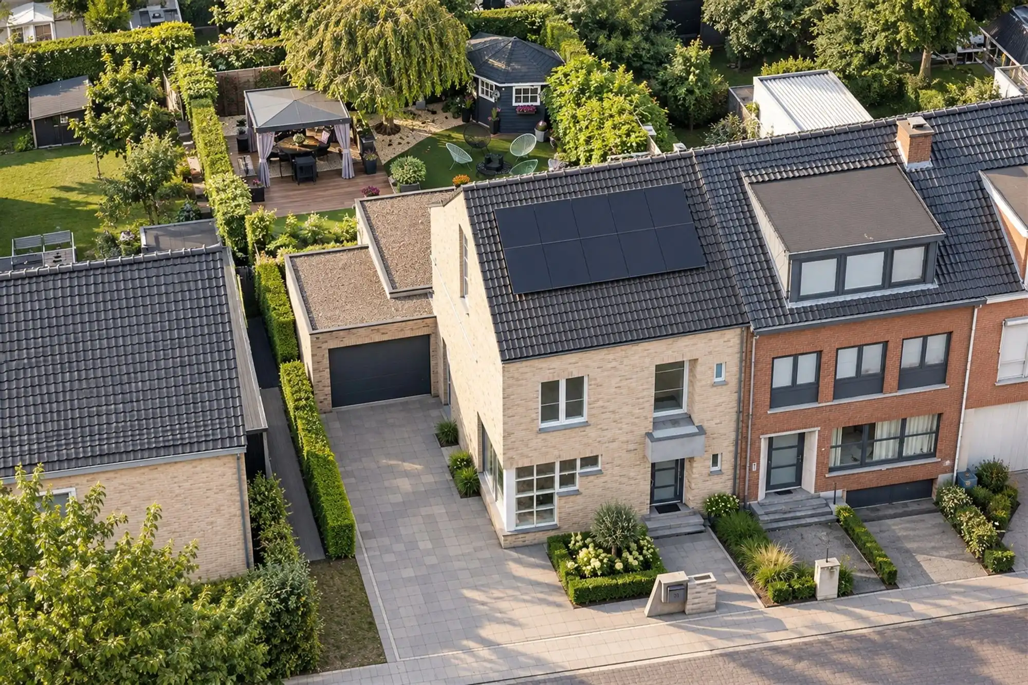Instapklare woning met 4 slaapkamers en garage foto 3