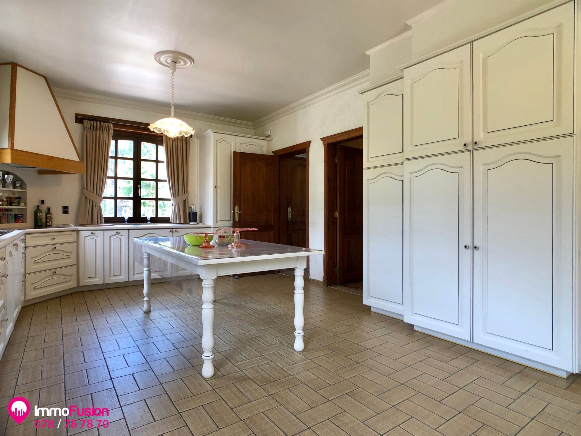 Unieke villa met bijgebouw, op ruim perceel van ca. 8.5 HA! foto 114