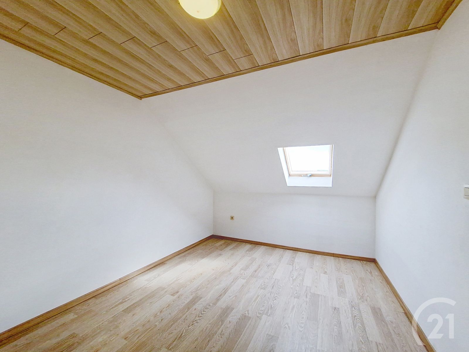 Appartement te huur! foto 15