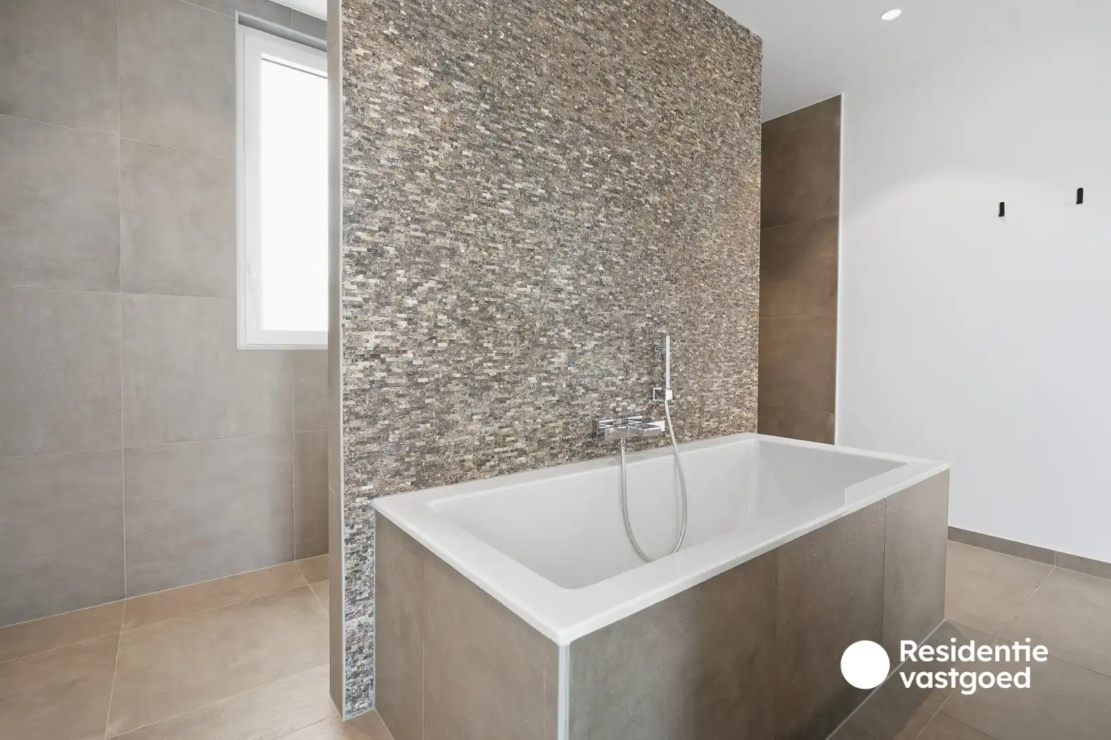 Exclusief penthouse in centrum Diksmuide! foto 17