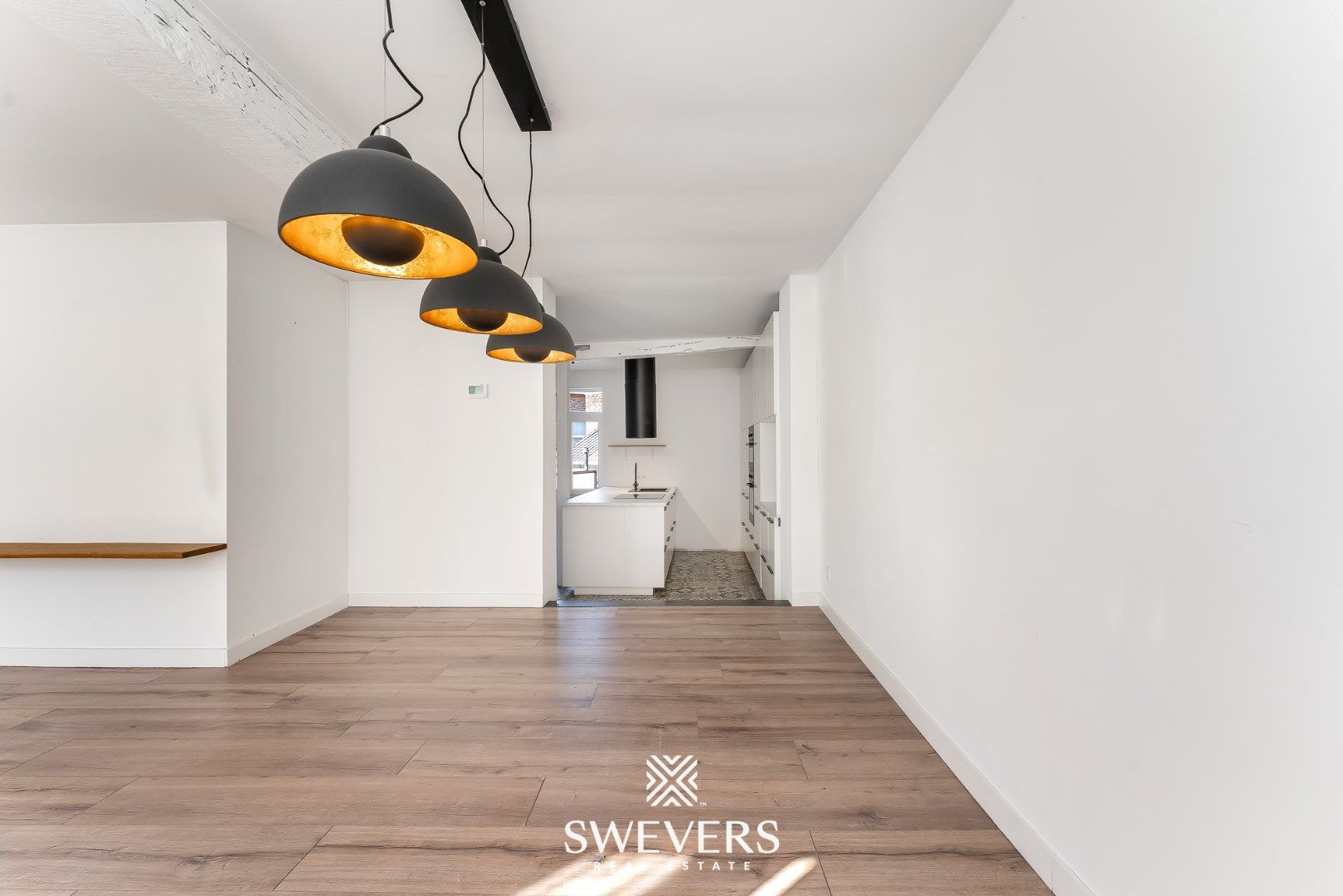 Ruim duplex appartement met knusse stadstuin in hartje Borgloon foto 6