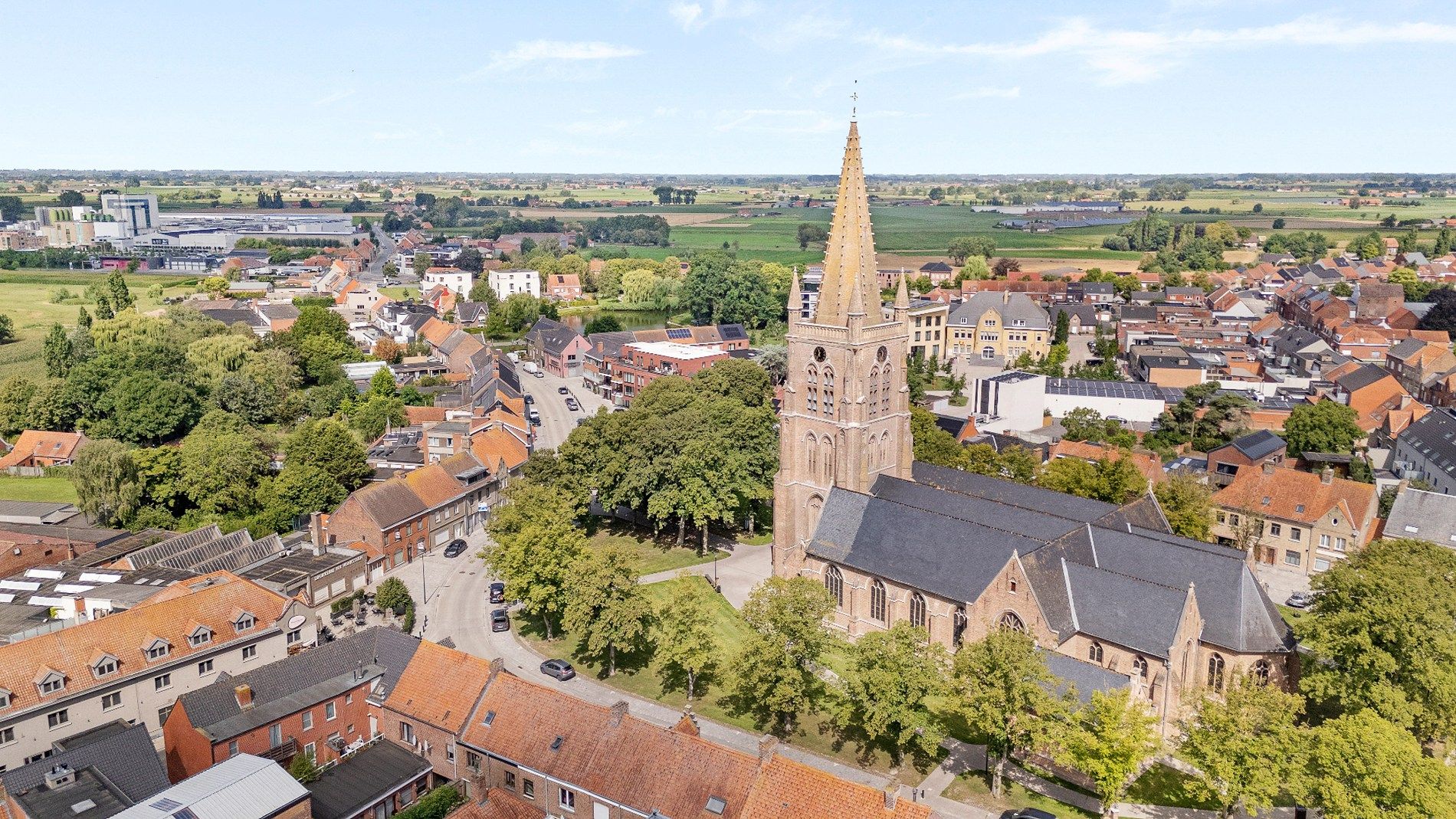 RUIME OP TE FRISSEN WONING IN HET HART VAN LANGEMARK MET BOORDEVOL POTENTIEEL! foto 18
