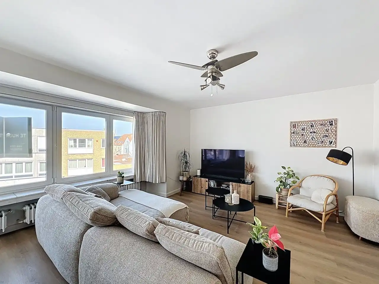 Mooi ingedeeld twee slaapkamerappartement in het hart van Heist. foto 6
