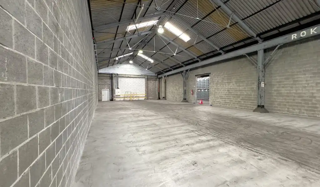 Magazijn te huur aan Houtdok in haven Antwerpen foto 7