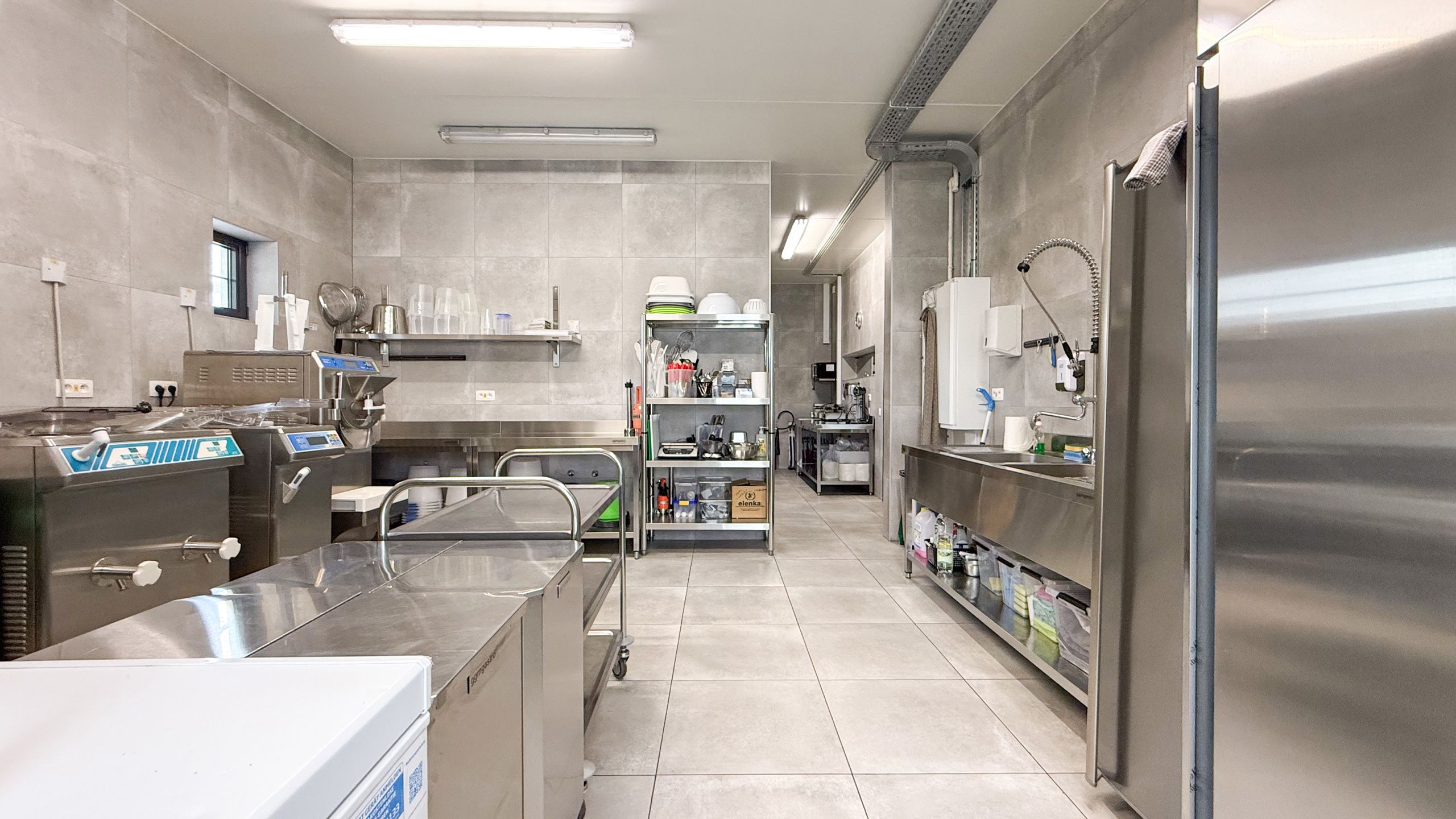 Prachtig handelspand met woonst op toplocatie (40are grond)! foto 24