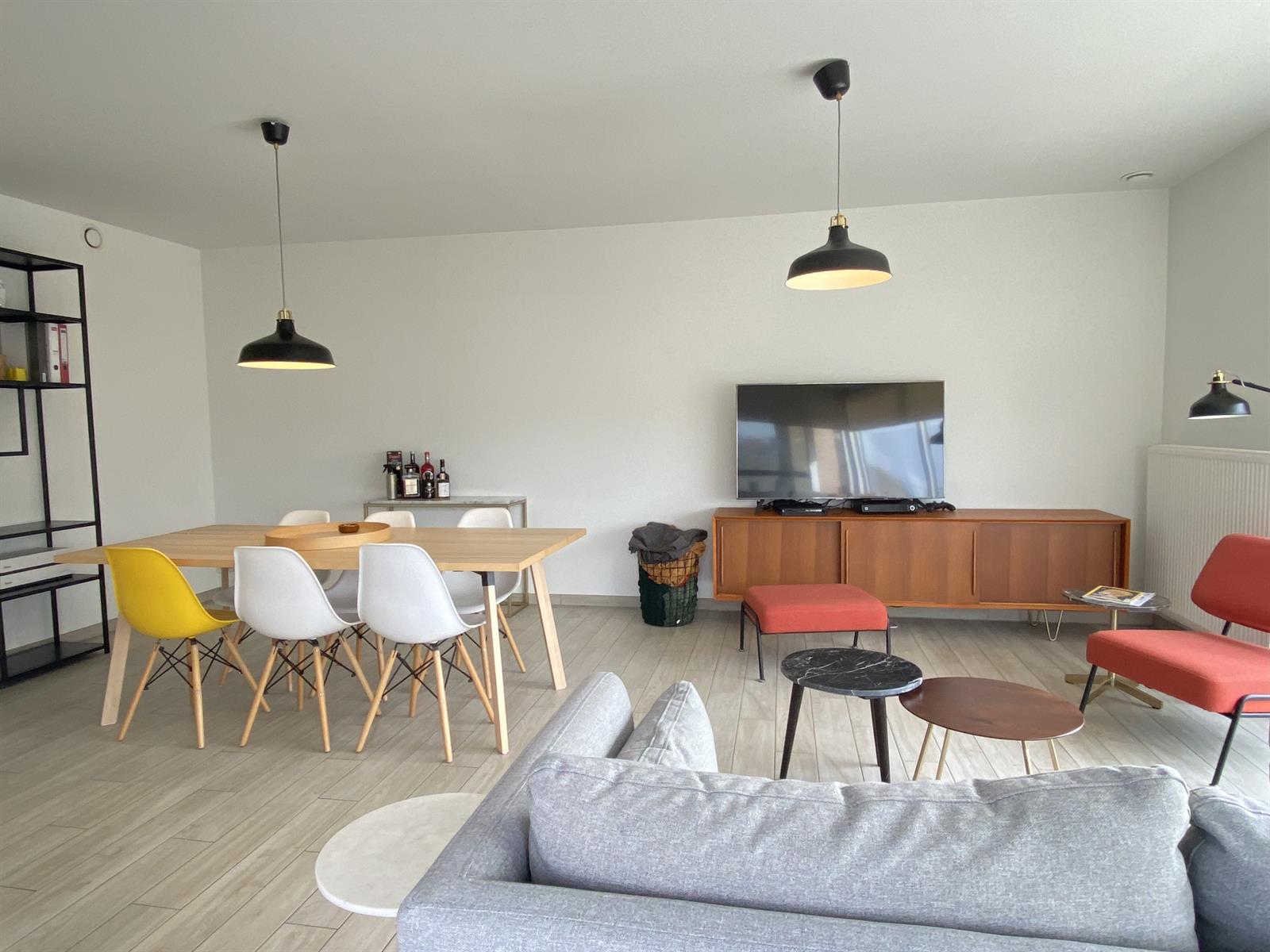 Appartement met zuidwest gericht terras te Aalst! foto 3
