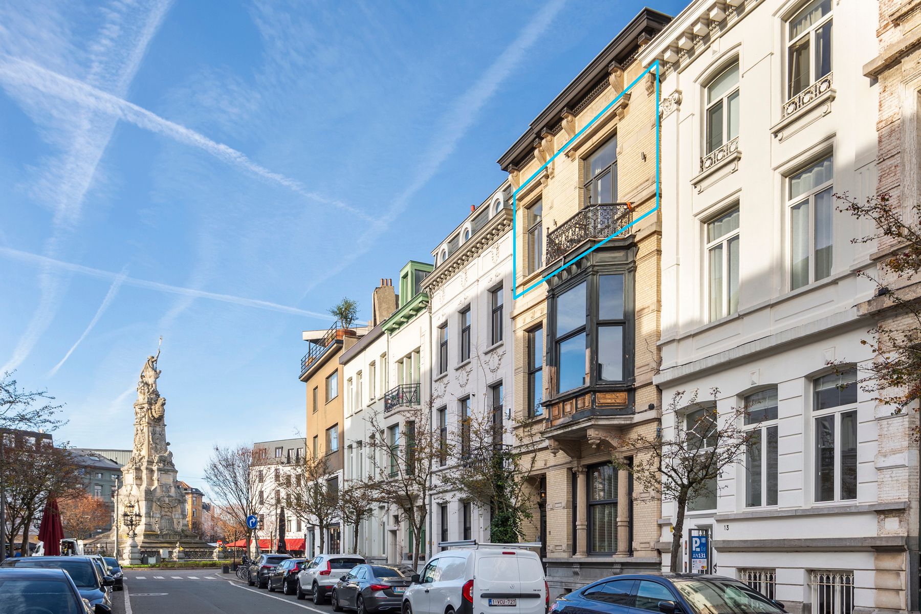 Licht en ruim bemeubeld appartement in hartje Zuid-Antwerpen foto 2