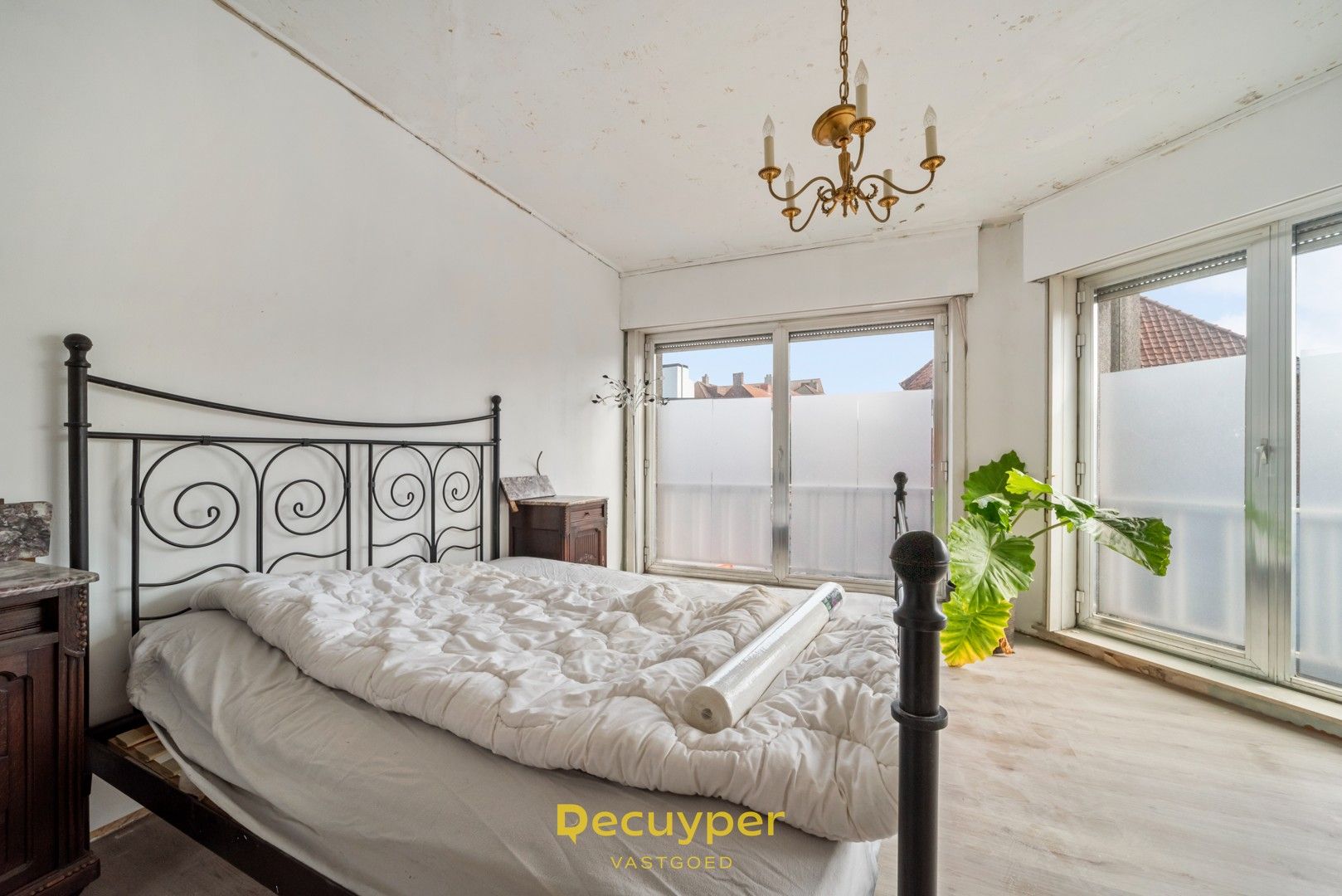 Te renoveren ruime woning foto 40