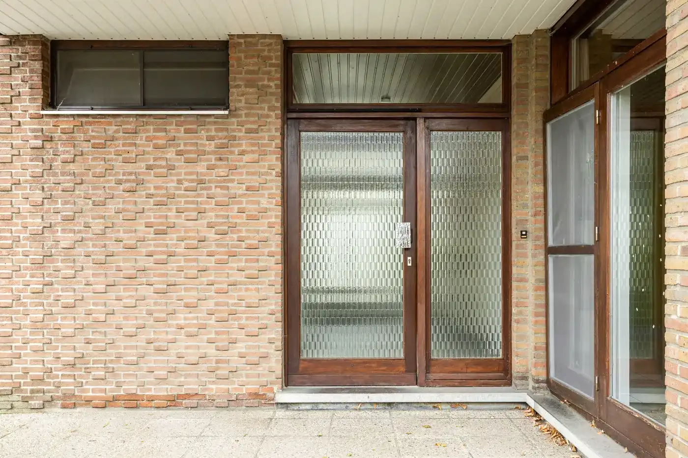 Ruime alleenstaande gelijkvloerse woning met 4 slaapkamers in Heestert foto 3