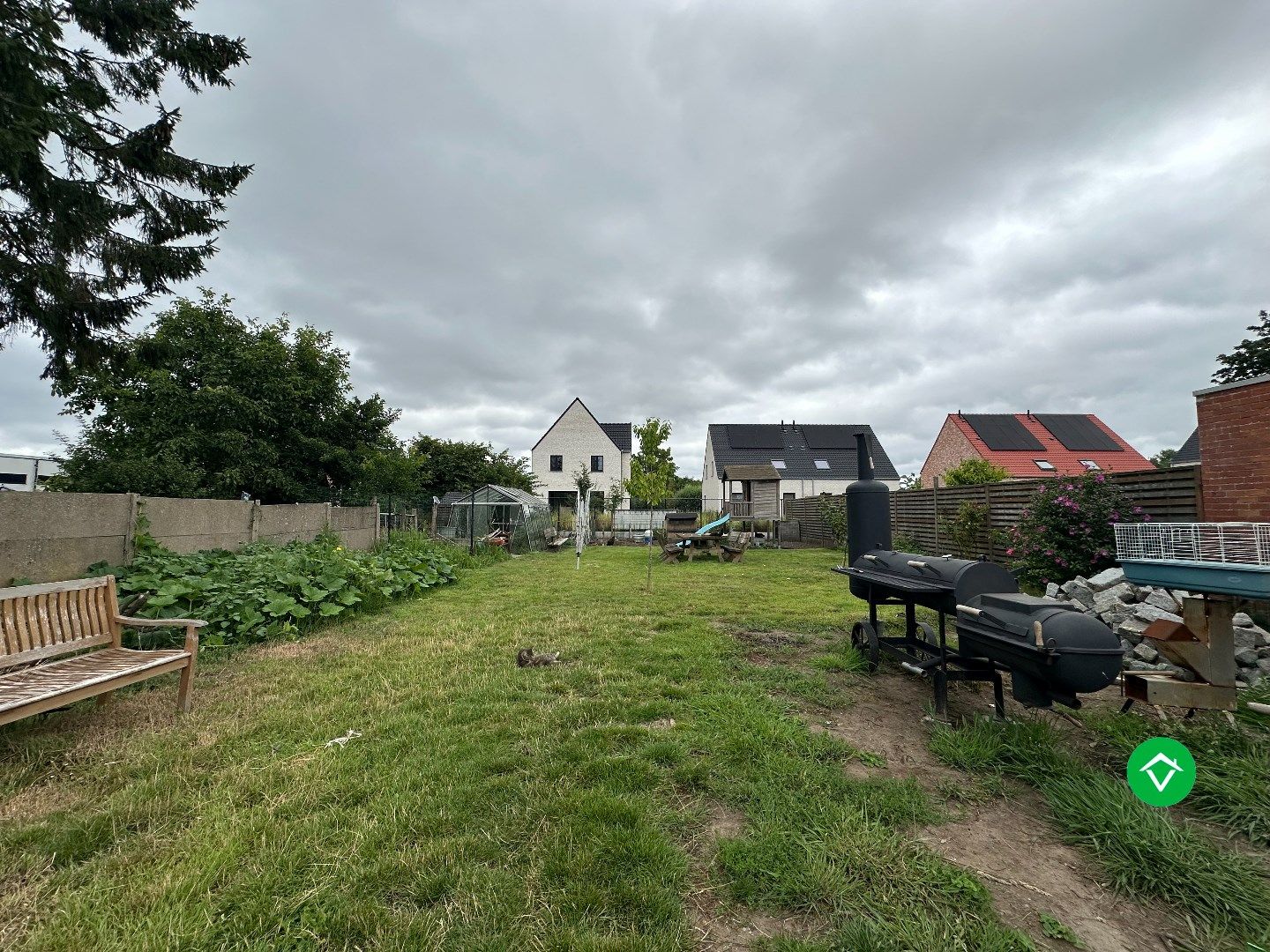 Ruime gezinswoning met 3 à 4 slaapkamers en dubbele garage in Eernegem foto 24