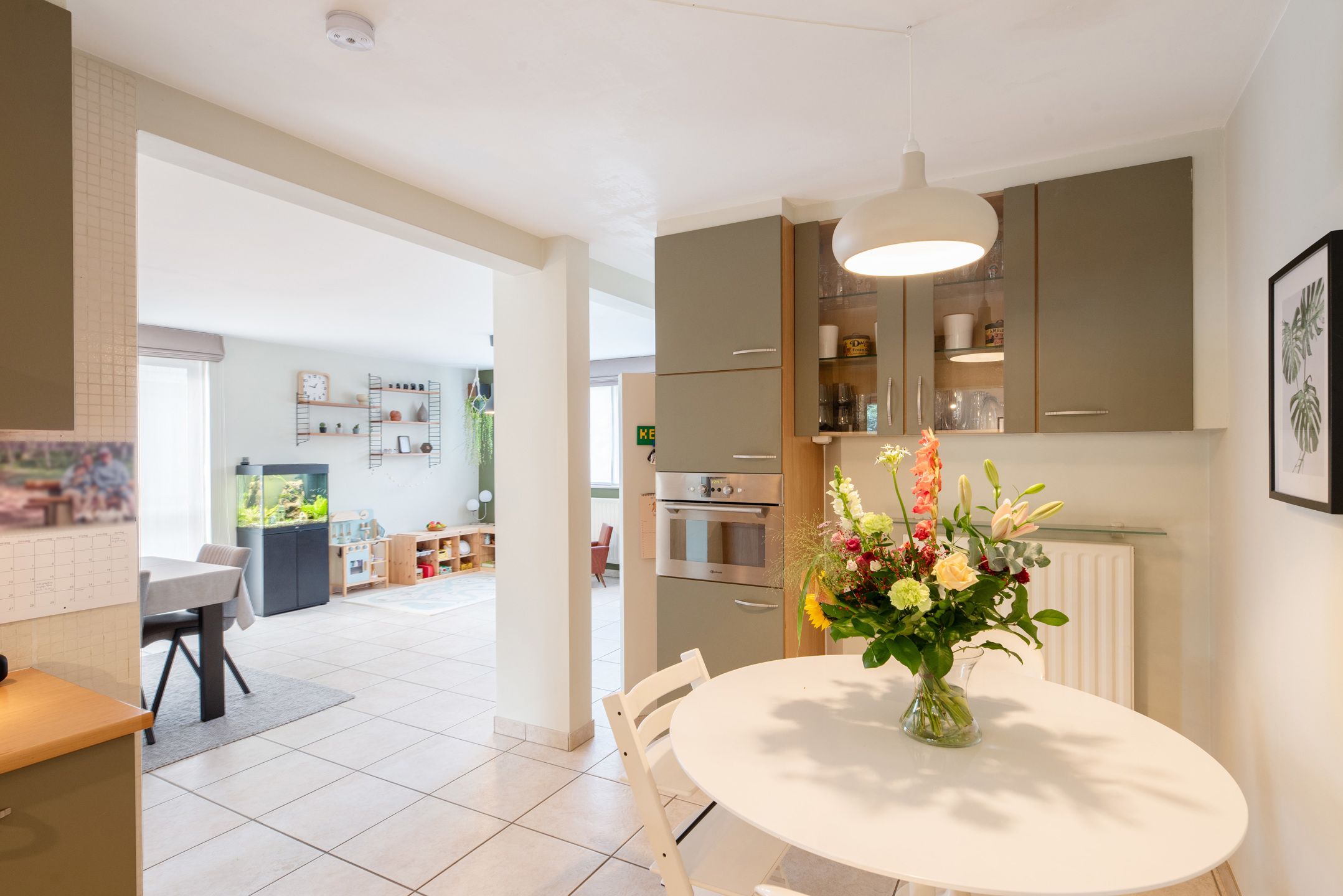 Rustig gelegen, energiezuinige woning met 4 slaapkamers op 473 m². foto 13