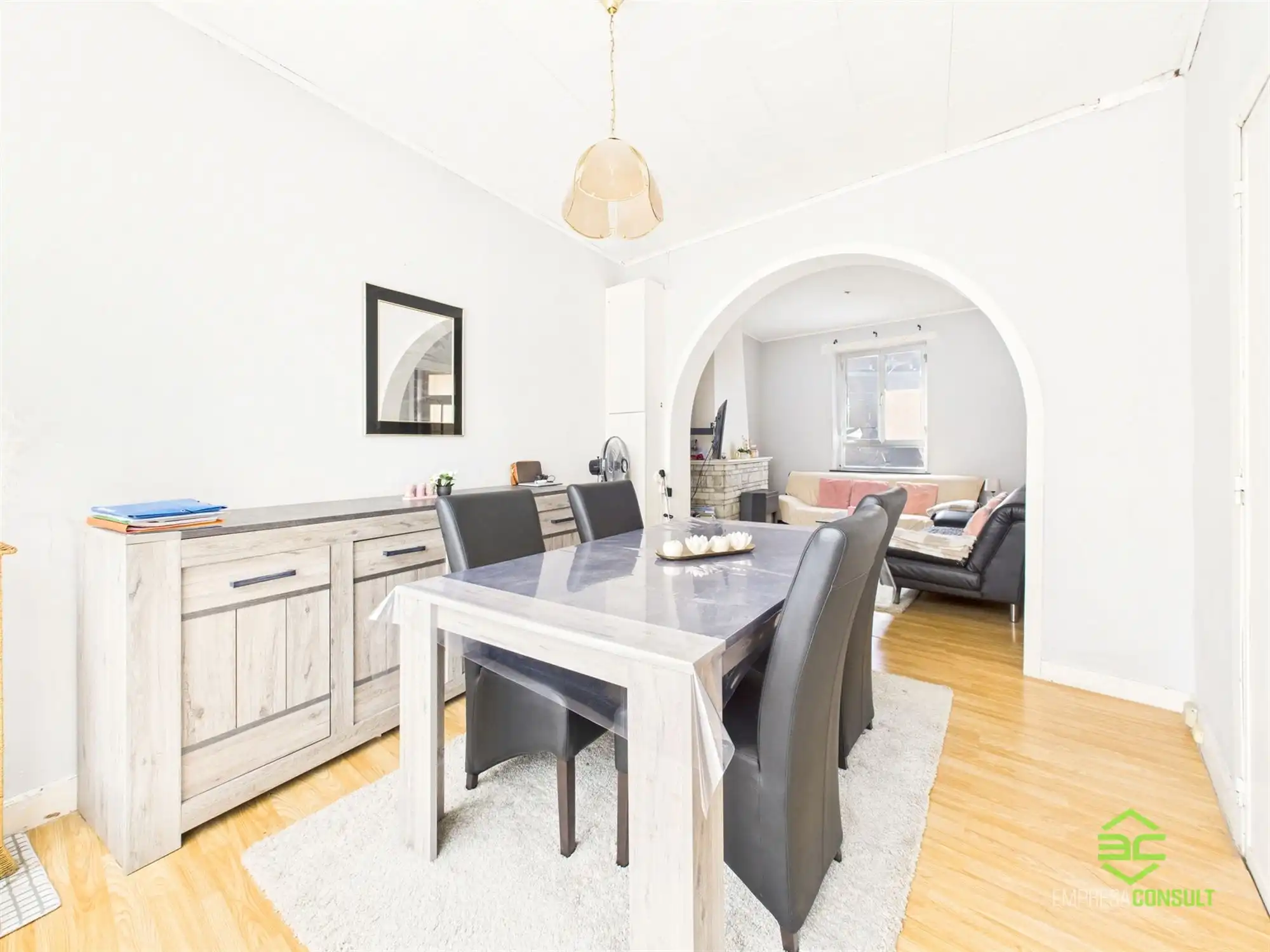 Ruime stadswoning met 5 slpk en 2 badk! foto 5