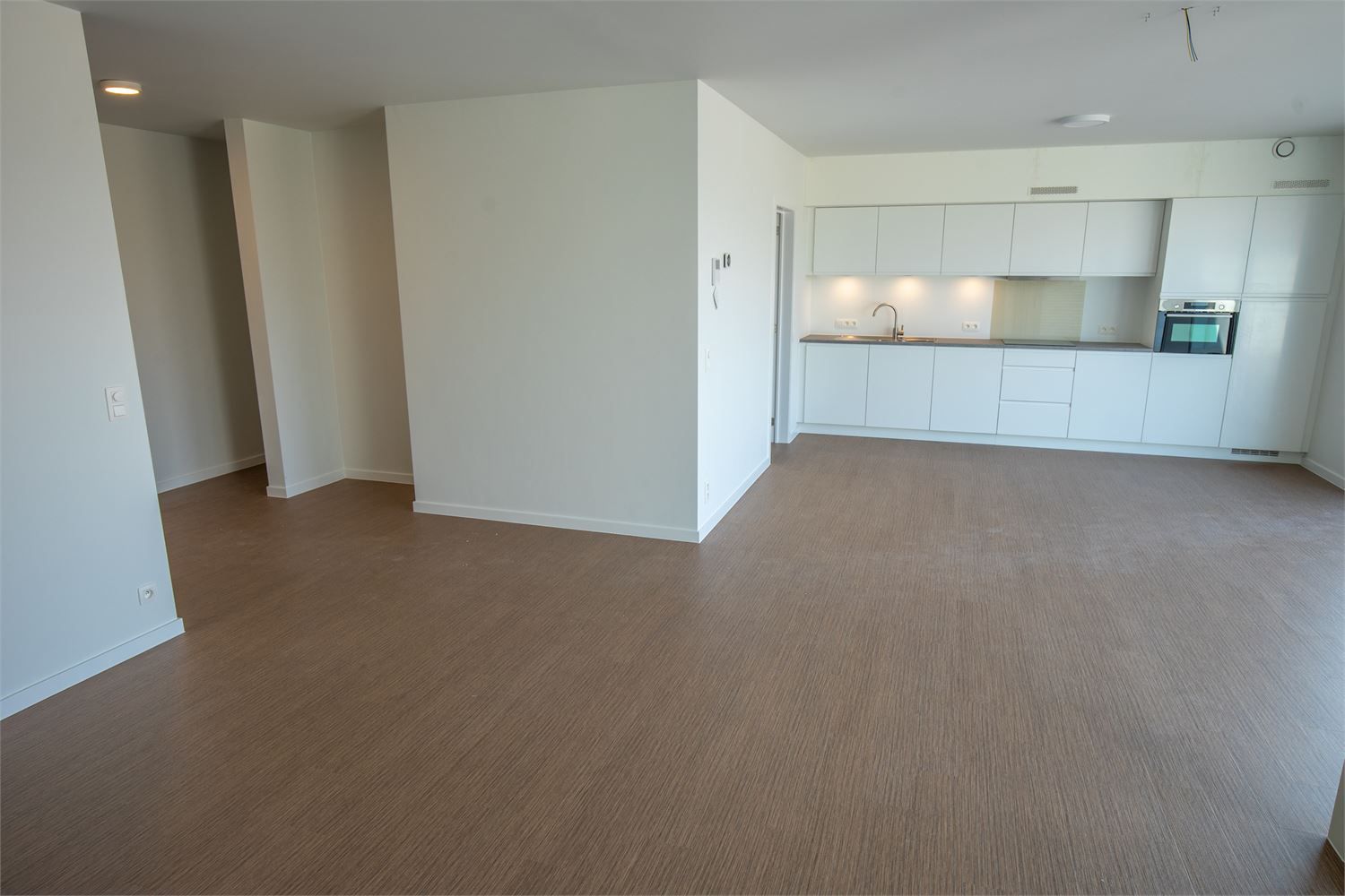 Energiezuinig appartement met een zeer ruim terras! foto 3