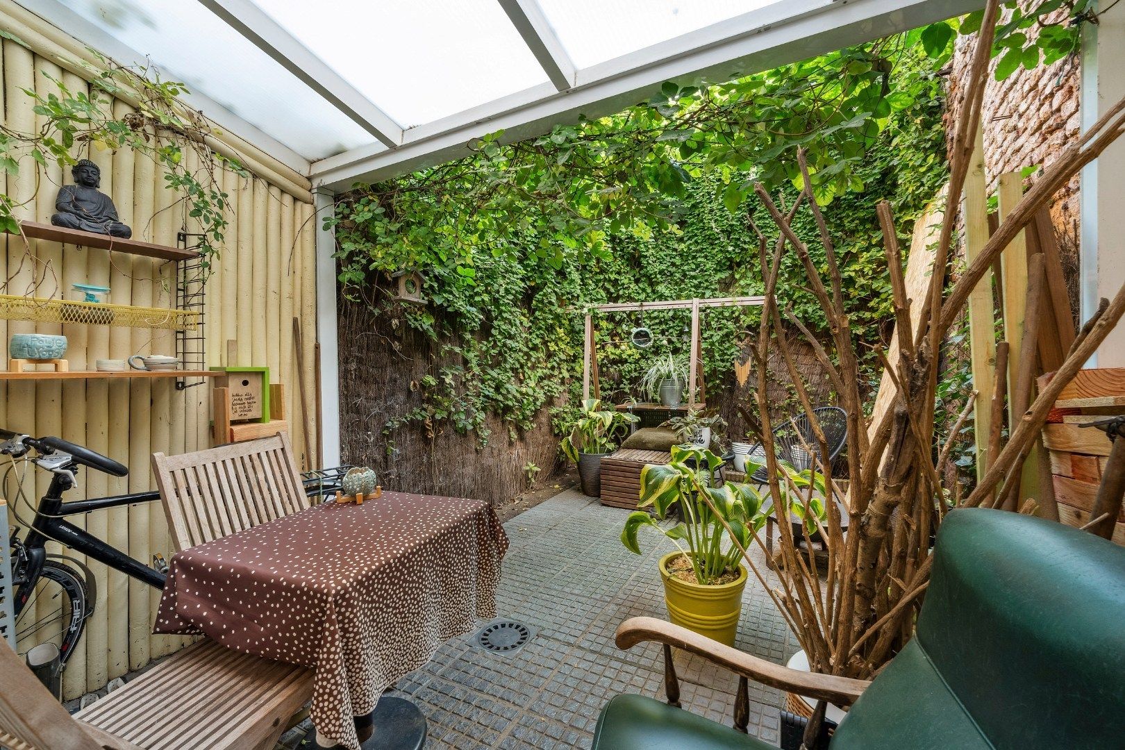 Gezellige woning met 4 slaapkamers en toffe stadstuin in Menen foto 5