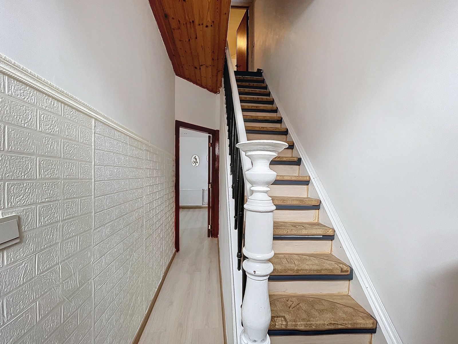 Instapklare rijwoning met 3slpks - tuin op de stadsrand. foto 7