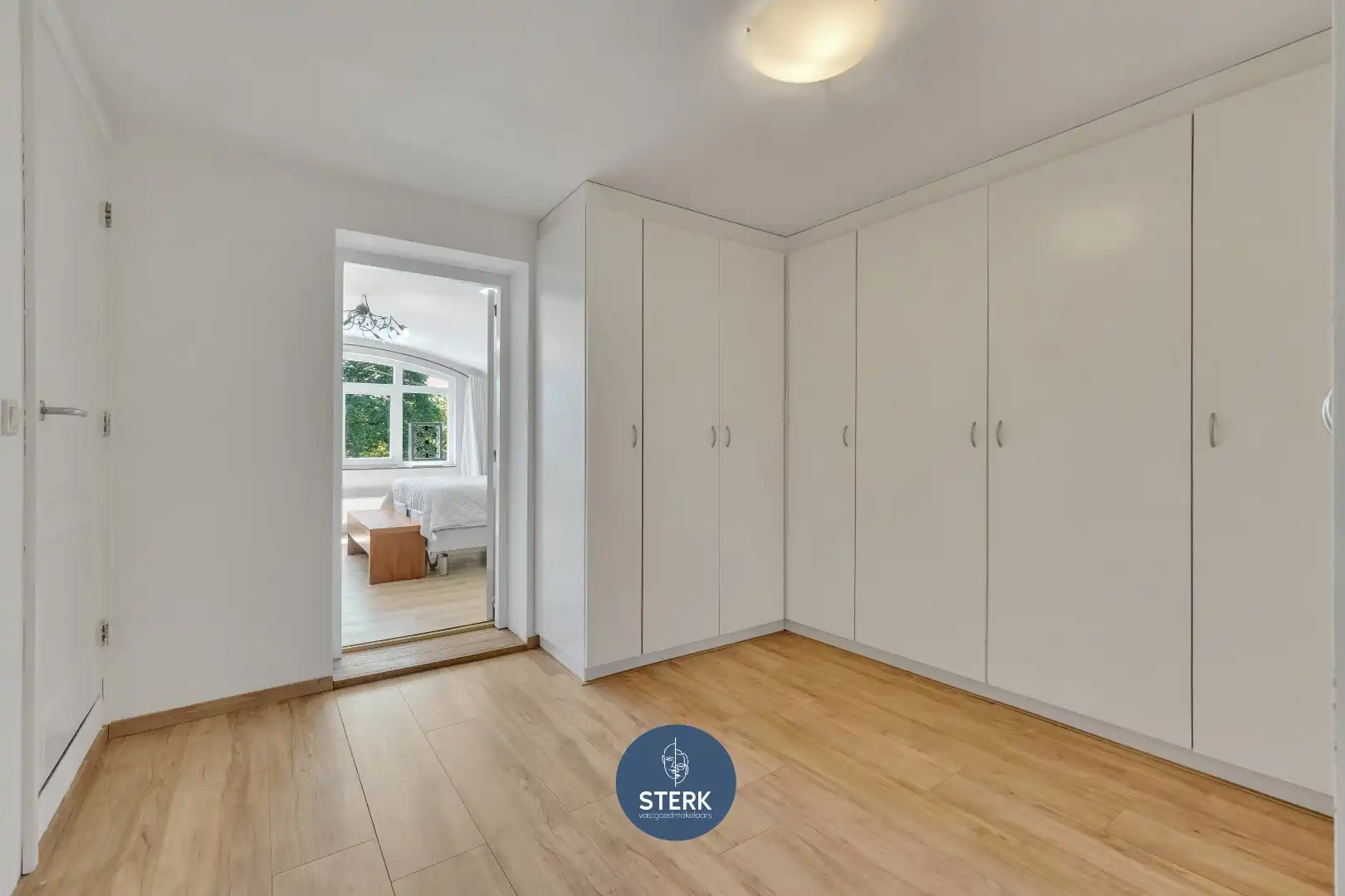 CHARMANTE GEZINSWONING (EPC B) MET PRAKTISCHE BIJBOUW TE NEERHAREN !  foto 14