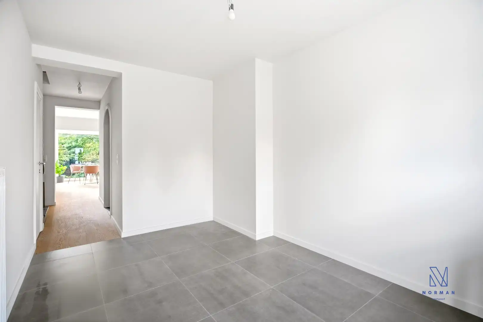 Grote hippe woning met 5 kamers, 2 badkamers, garage en een stadstuin foto 5