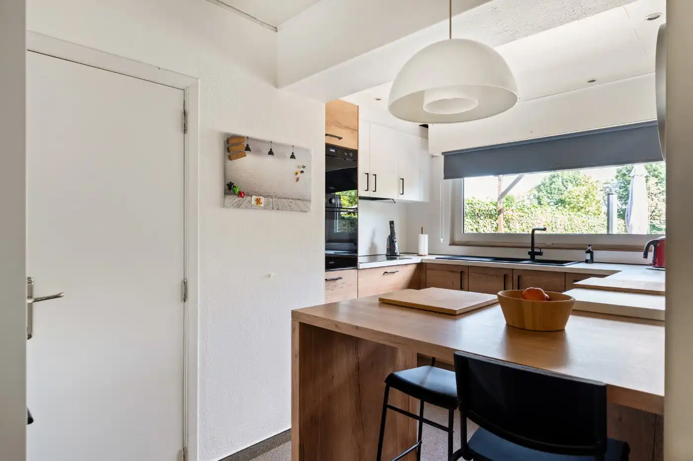 Instapklare, rustig gelegen woning met 3 slpk., garage en tuin foto 8