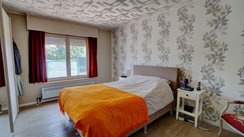 Gelijkvloers landhuis 156m² + 80m² verdieping op 7 are nabij centrum foto 11