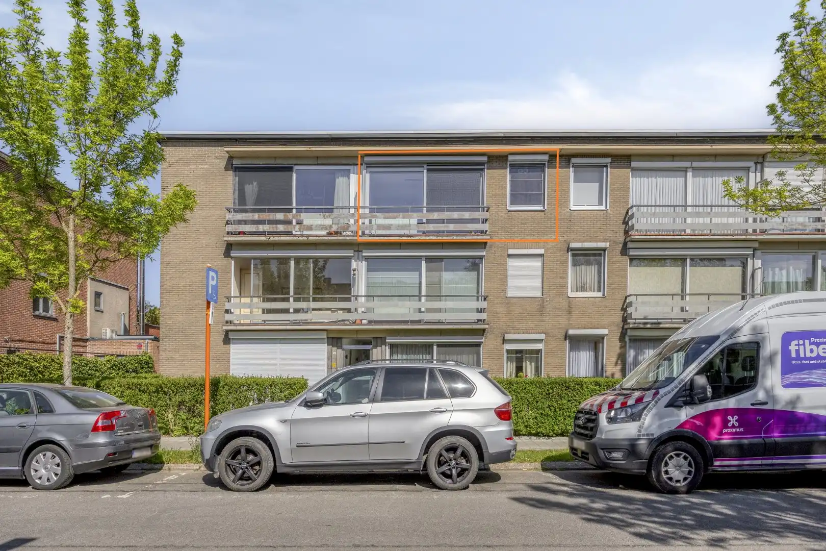 Hedendaags 2 slpk appartement met garage foto {{pictureIndex}}