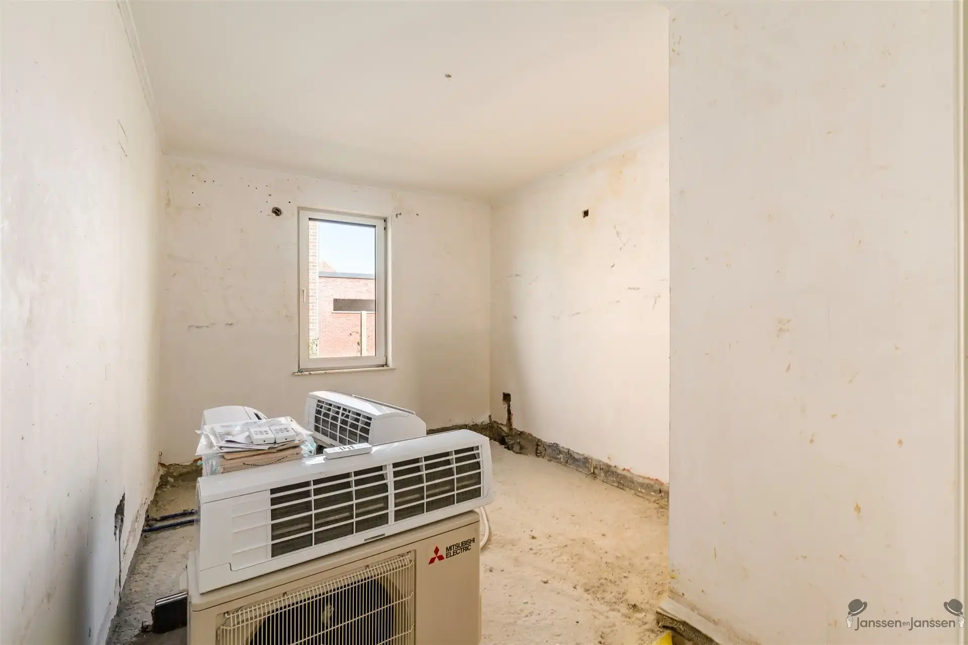 Karaktervolle woning met dubbele garage foto 12