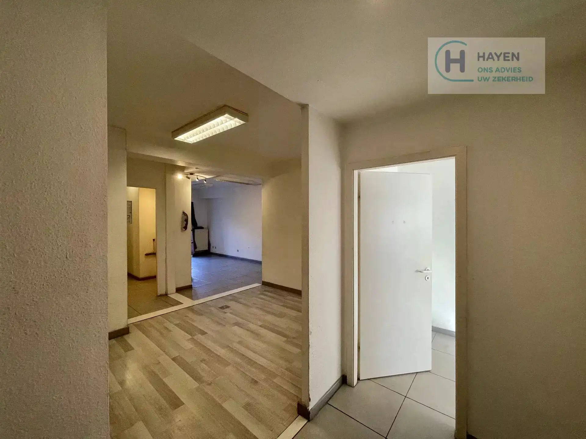 Instapklaar 1-slaapkamerappartement met gezellig balkon in het centrum van Tongeren foto 6