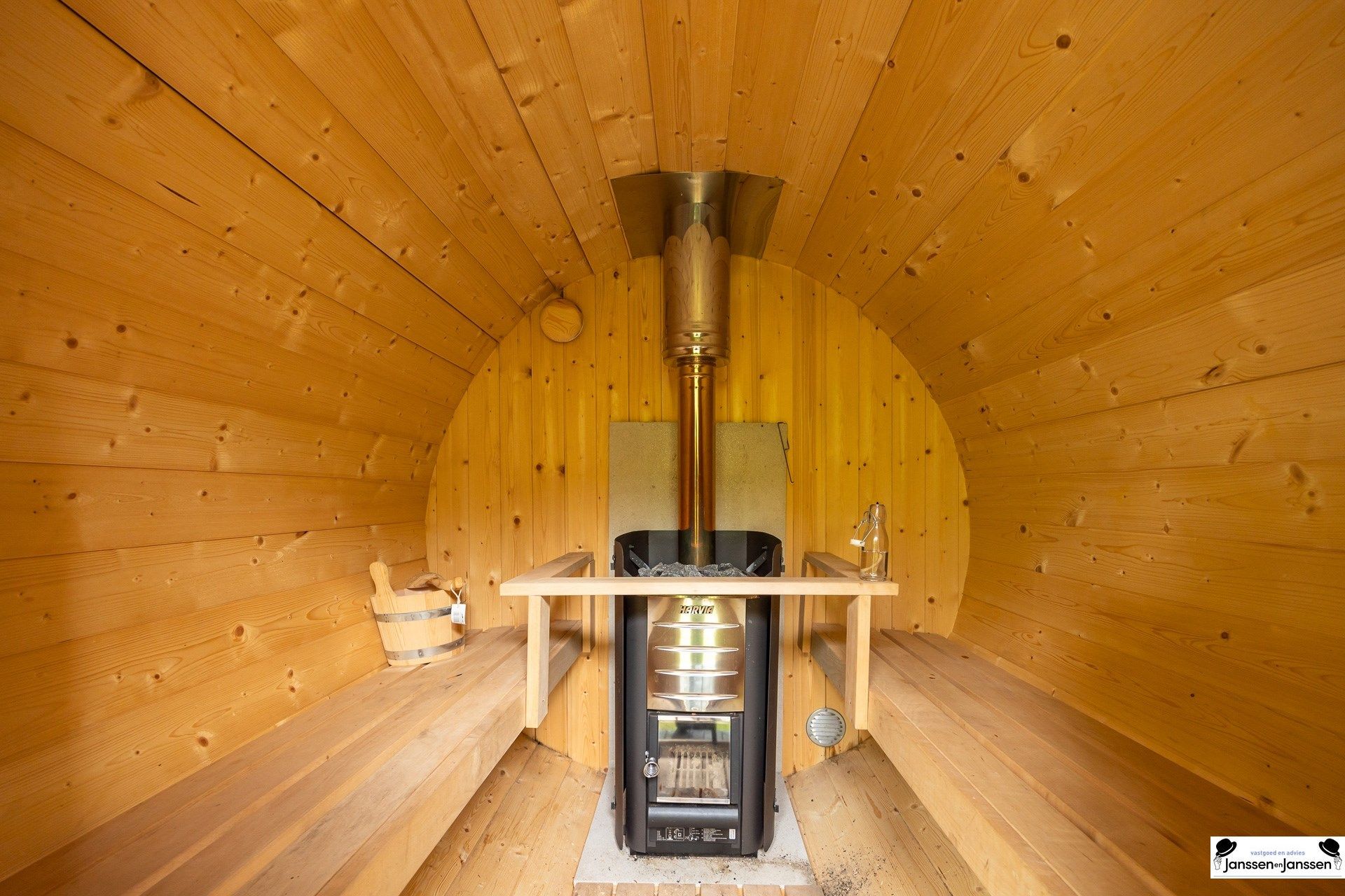 Prachtig gerenoveerde woning met 3 slaapkamers en groene tuin in Ekeren! foto 27