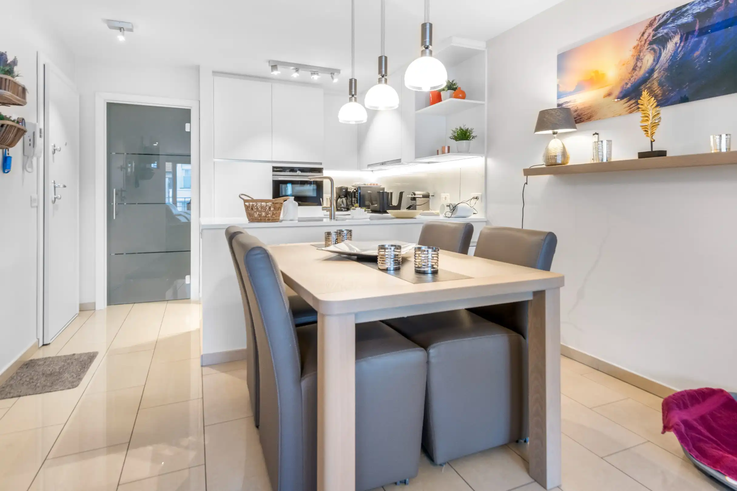 Aangenaam appartement gelegen in een kleine residentie op de Lippenslaan vlakbij de Zeedijk. foto 7