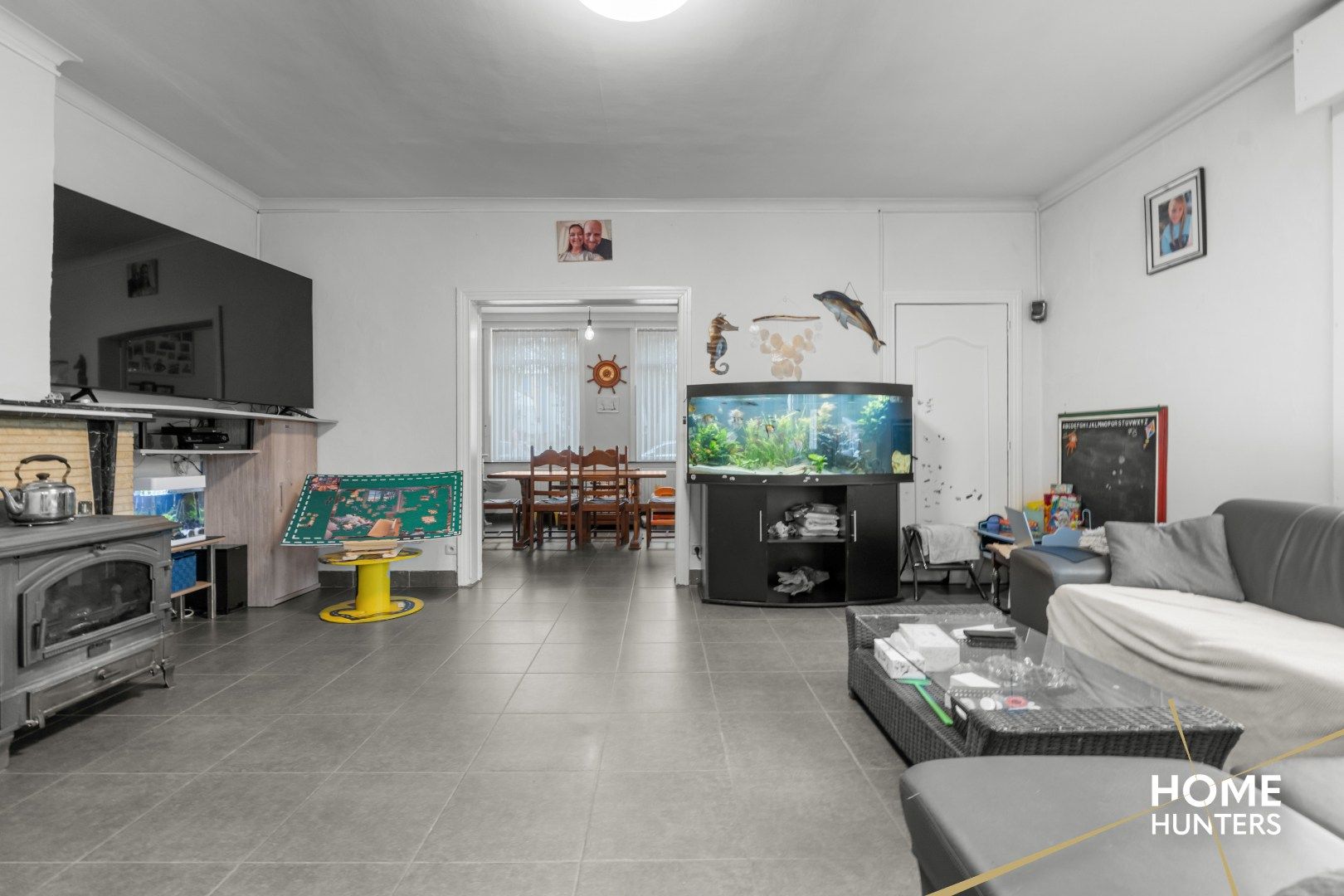 Alleenstaande woning met bijgebouwen op 1050 m² foto 7