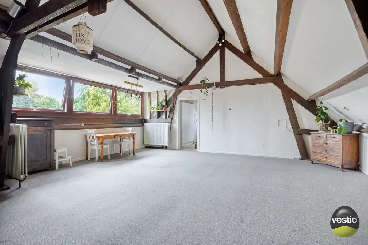 RUIME RESIDENTIEEL GELEGEN VILLA OP 46A89CA NABIJ CENTRUM BILZEN. foto 34