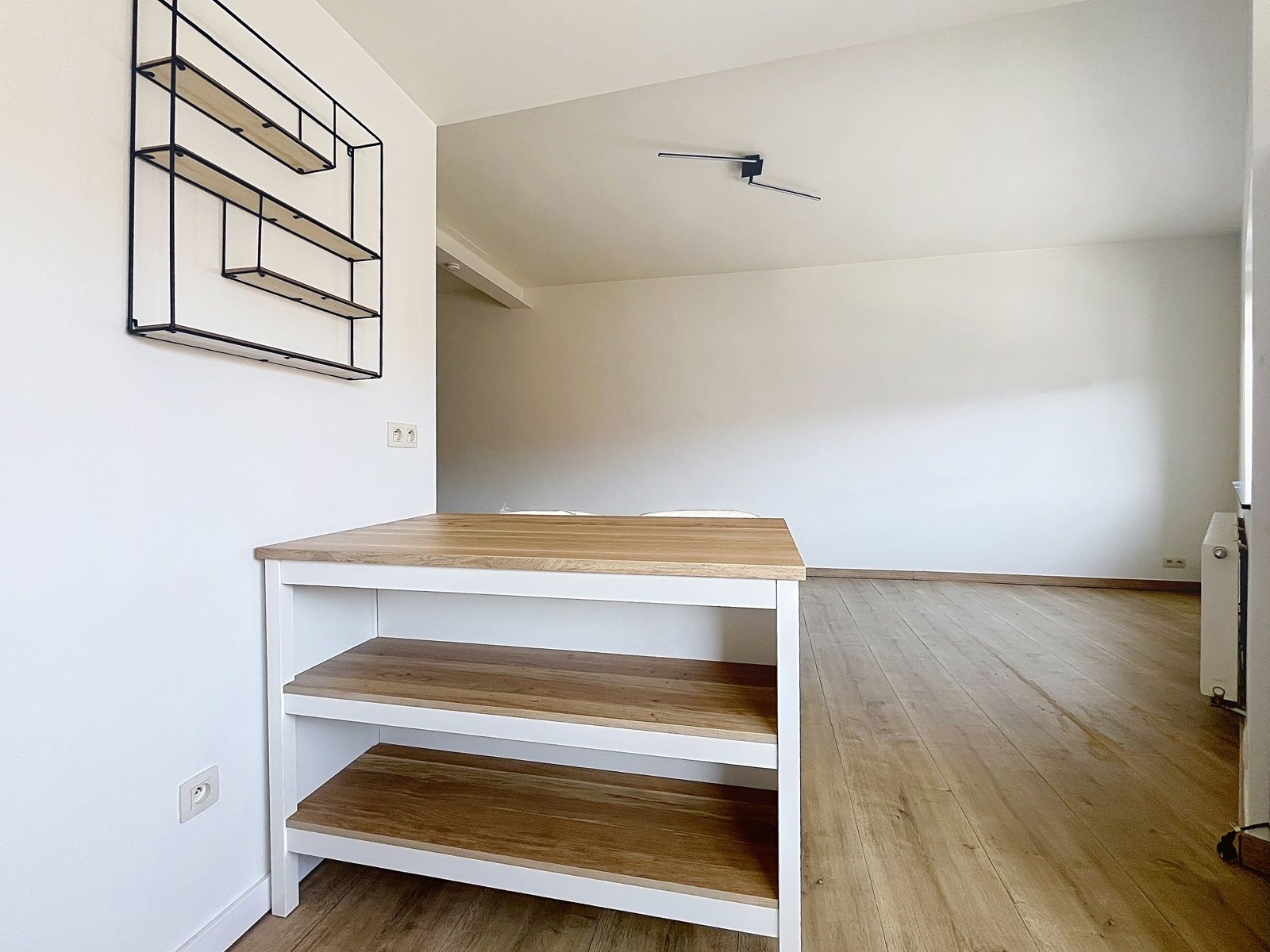 Instapklaar 1 slaapkamer appartement op het 1ste verdiep te huur.  foto 7