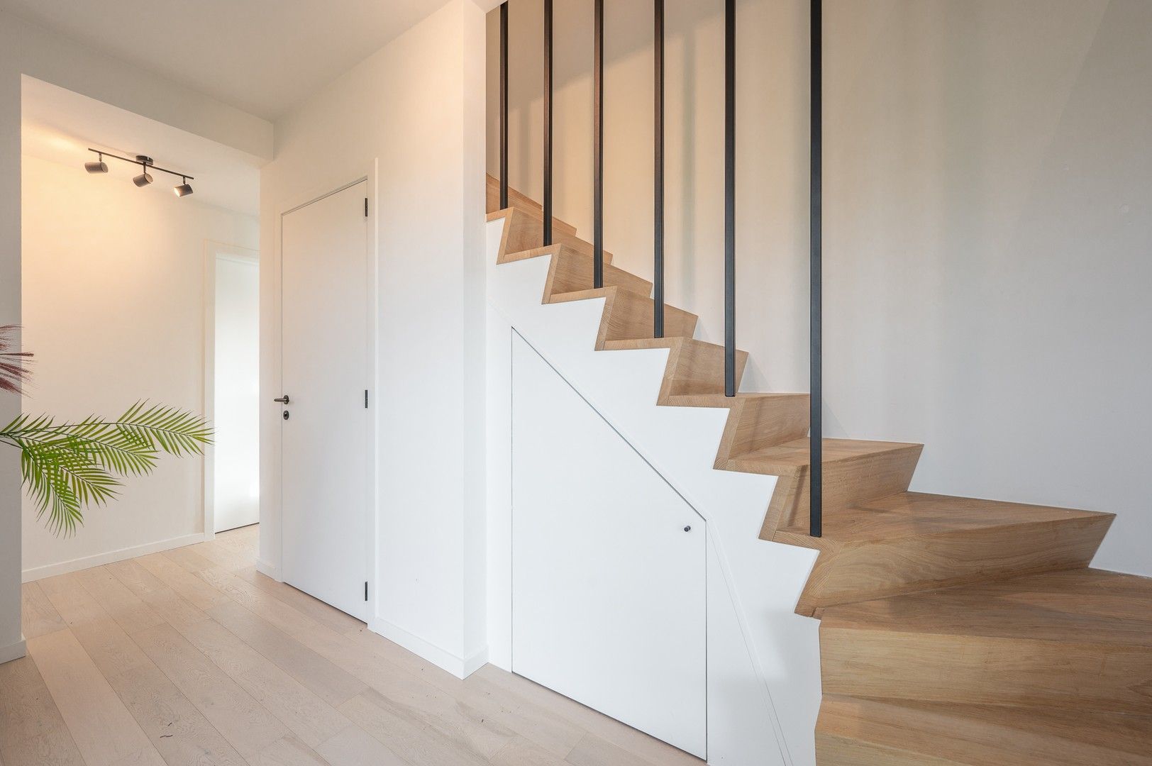 Alleenstaande moderne villa gelegen in een rustige residentiële omgeving te Knokke foto 12