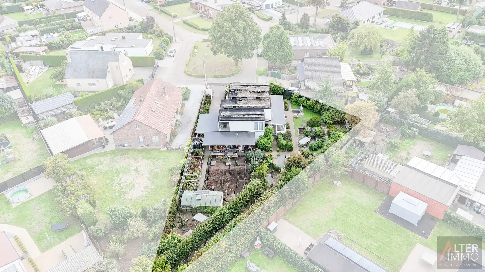 Diepenbeek - Ruime villa op 12,44 are  met vele mogelijkheden! foto 16
