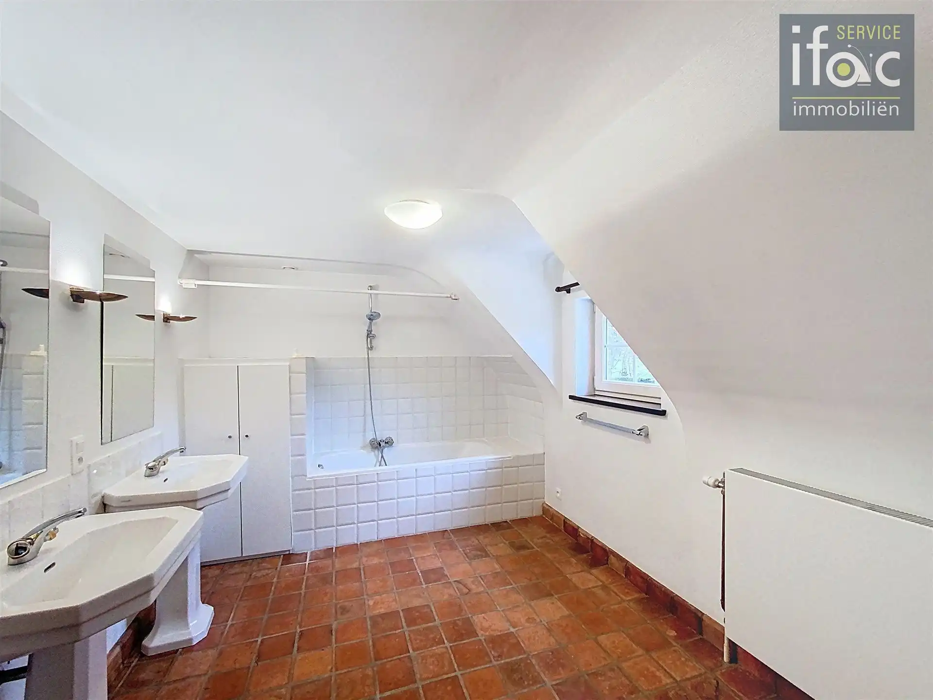 Ruime charmante villa gelegen aan de rand van het zoniënwoud foto 15