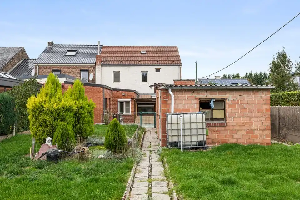 TE RENOVEREN GEZINSWONING MET GARAGE IN HET CENTRUM VAN GINGELOM foto 31