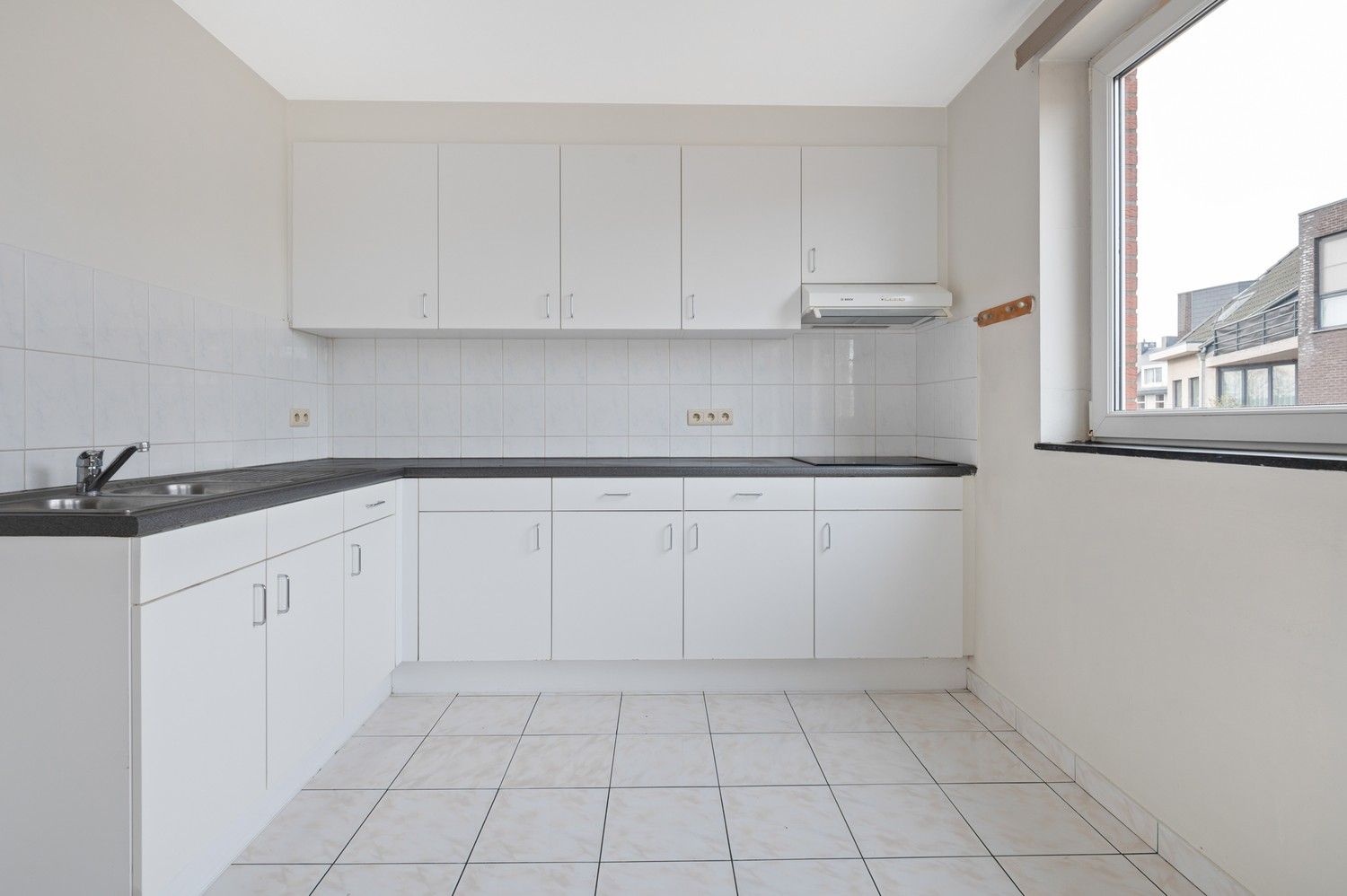 Appartement in kleinschalig gebouw met 2 slaapkamers en terras ! foto 2