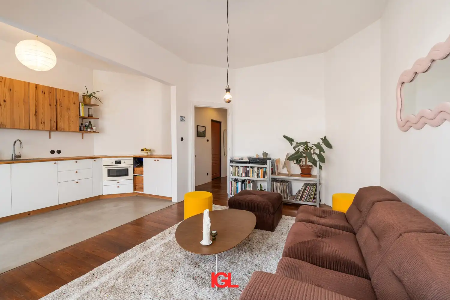 Lumineus appartement met 2 slaapkamers en terras te centrum Molenbeek foto 4