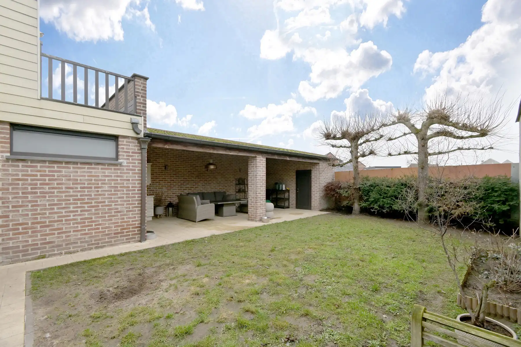 Ruime gezinswoning met talloze mogelijkheden  foto 2