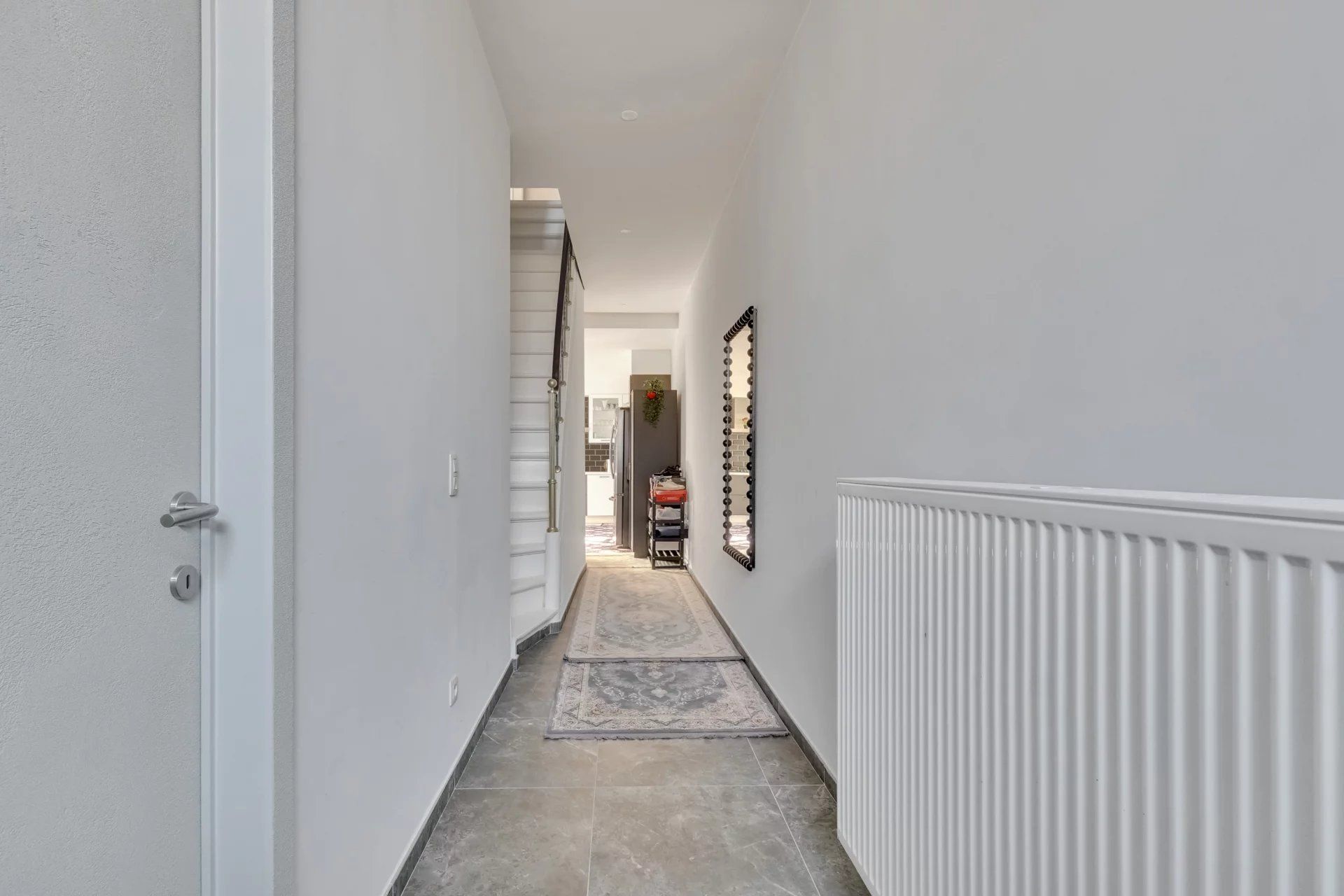 Ruime rijwoning nabij centrum Sint-Truiden foto 2