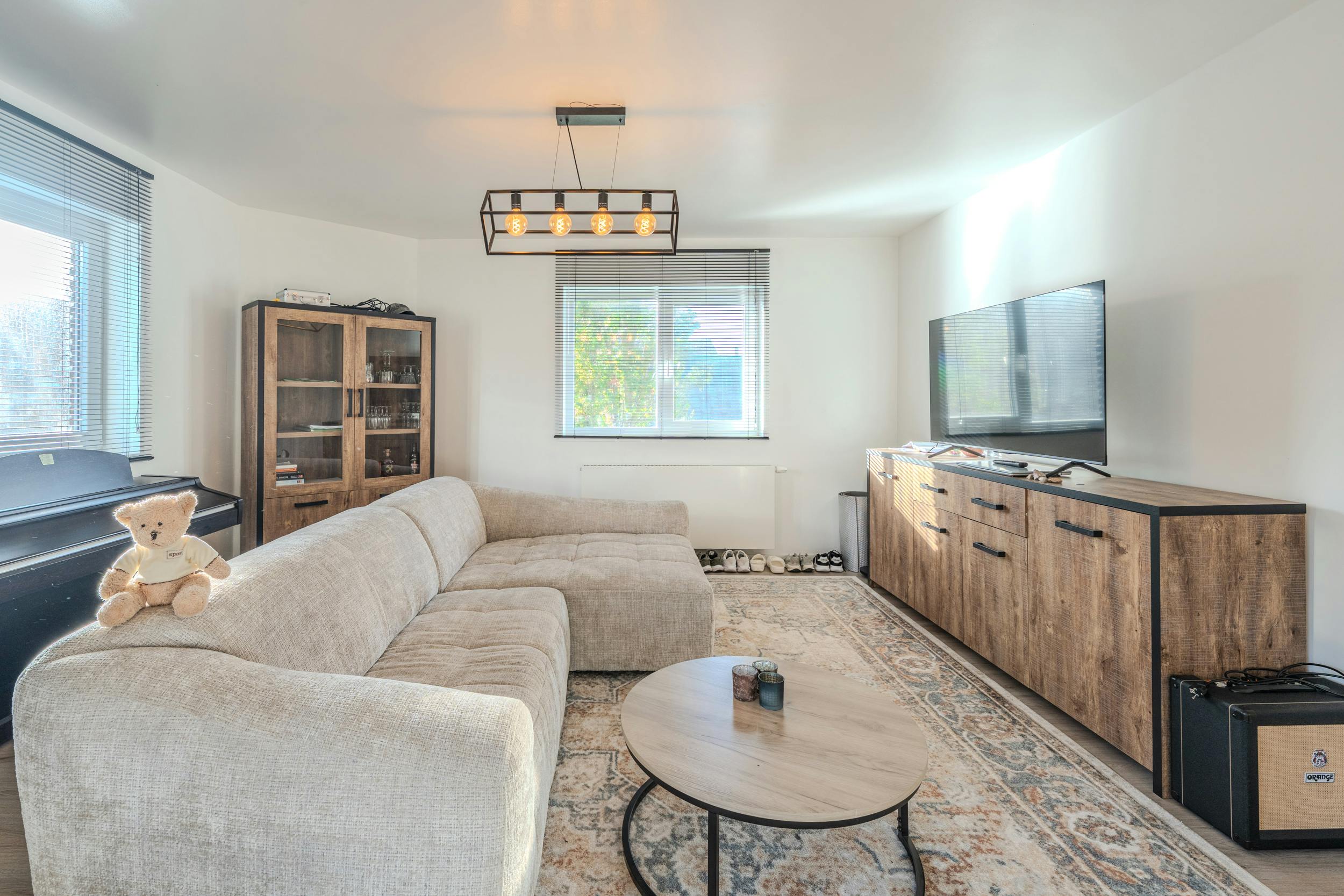 Opbrengsteigendom te koop met 3 vergunde entiteiten foto 4