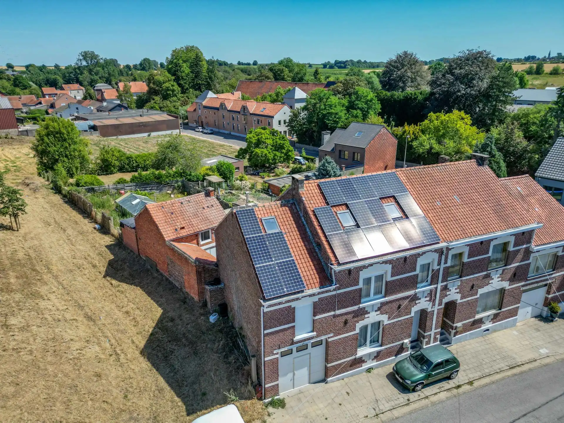 Landelijk gelegen woning met zes slaapkamers foto 31