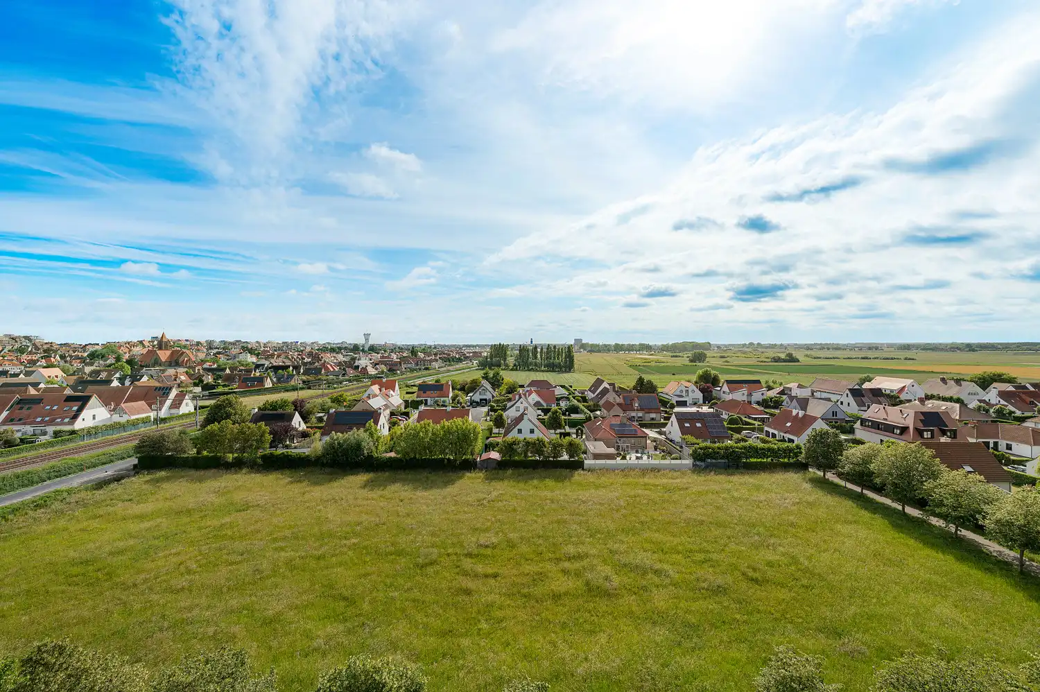 Vernieuwd 1 slaapkamerappartement met open zichten en groot terras foto 11