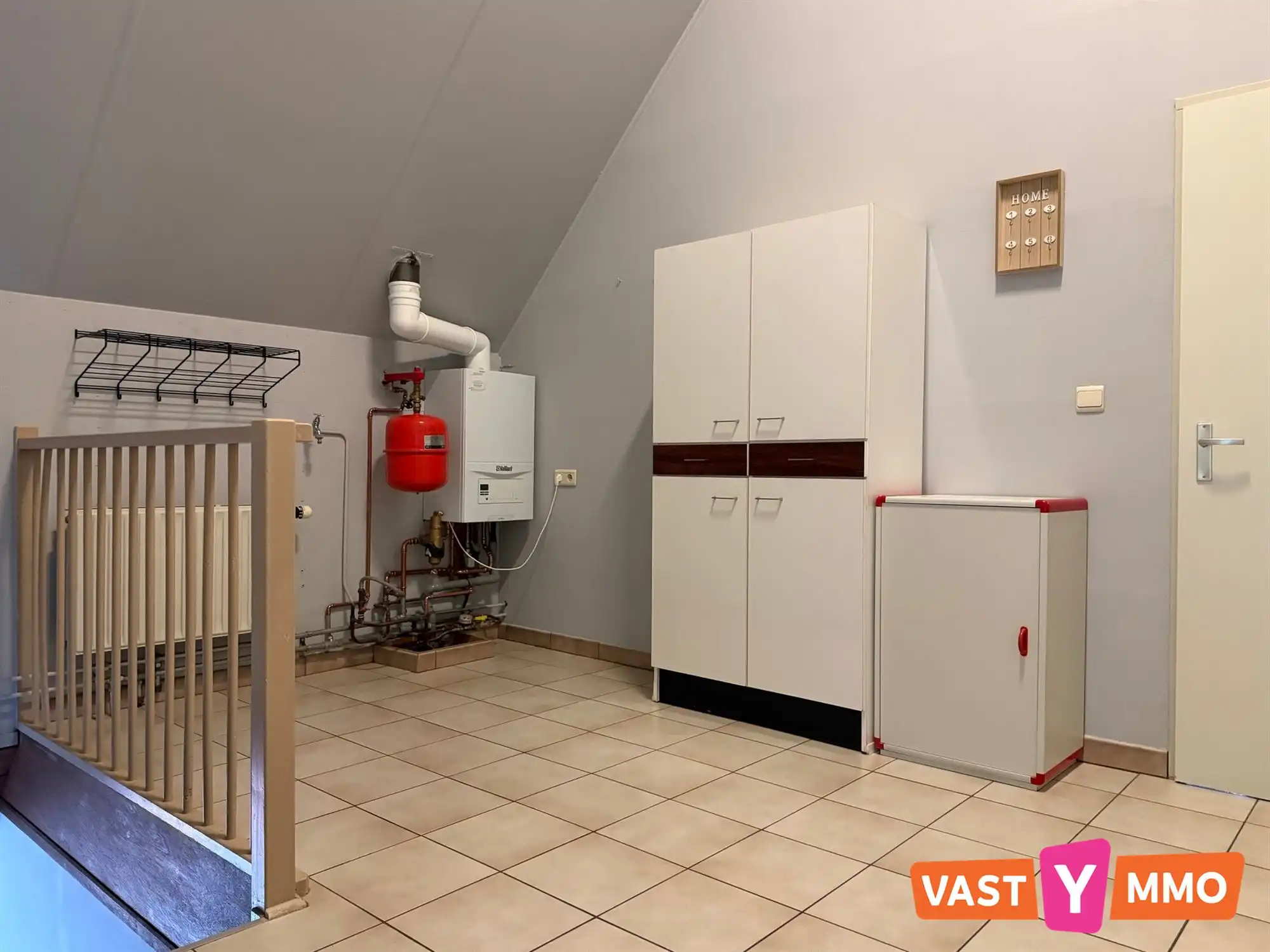 Gemeubeld dakappartement foto 5