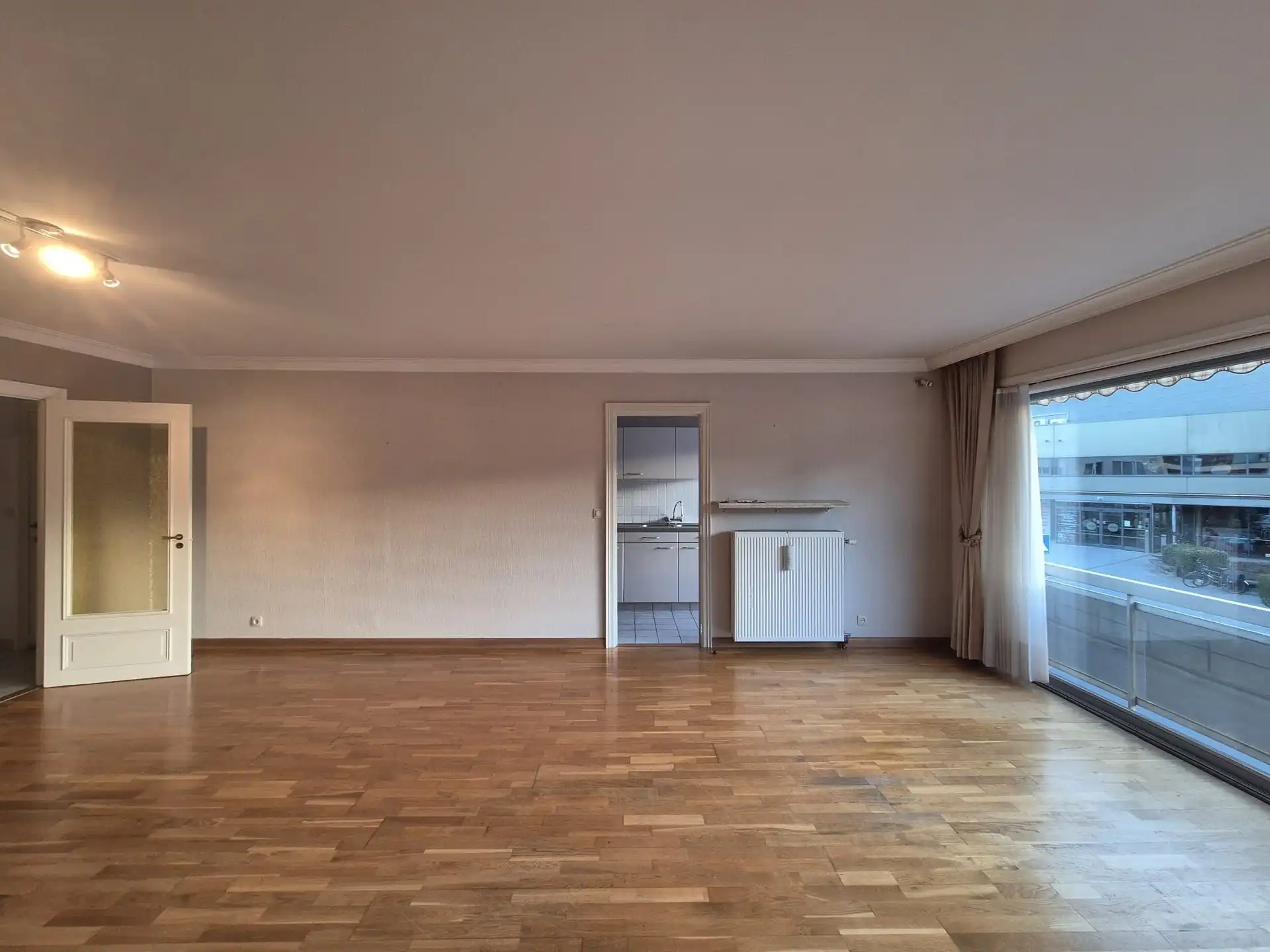 Instapklaar en knus appartement te huur in het centrum van Wetteren. foto 7