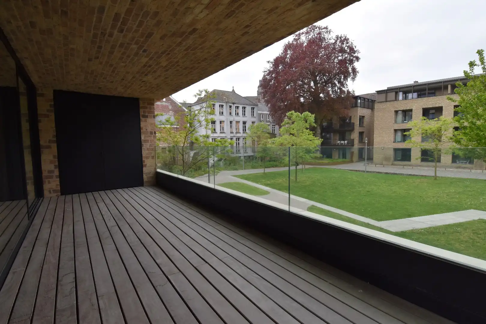 Wonen aan de Broeltorens in een luxe appartement foto 21