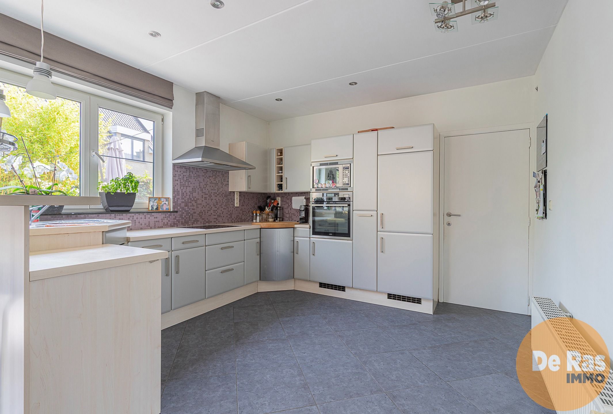 ZELE -Instapklare woning met 3 kamers op uitstekende locatie foto 7