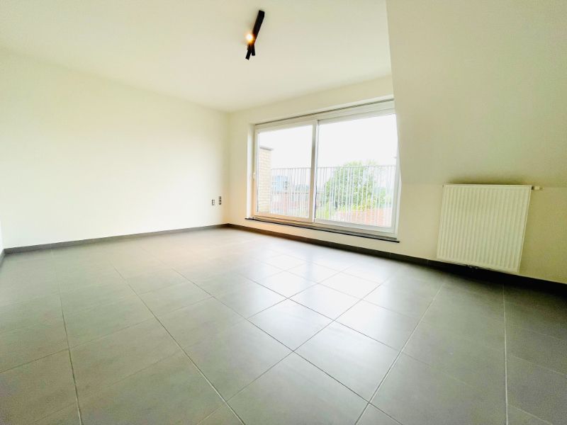 Ruim instapklaar duplex-appartement met autostandplaats foto 3